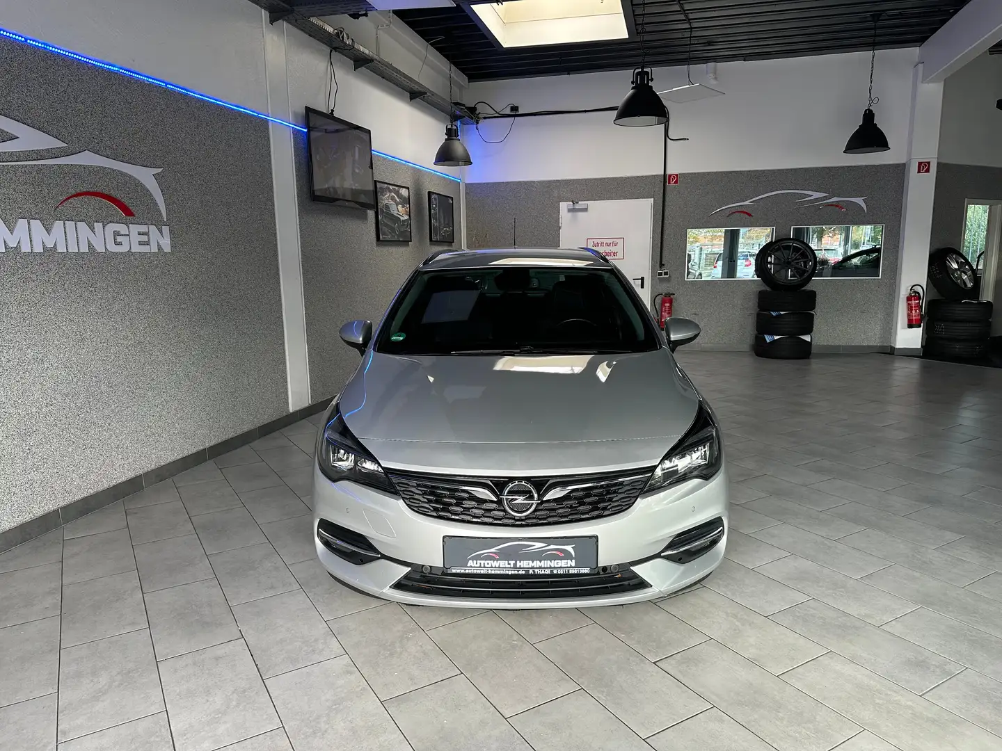 Opel Astra 1.5 K Sportstourer Business*12M.Garantie*Finanz.* Silber - 2