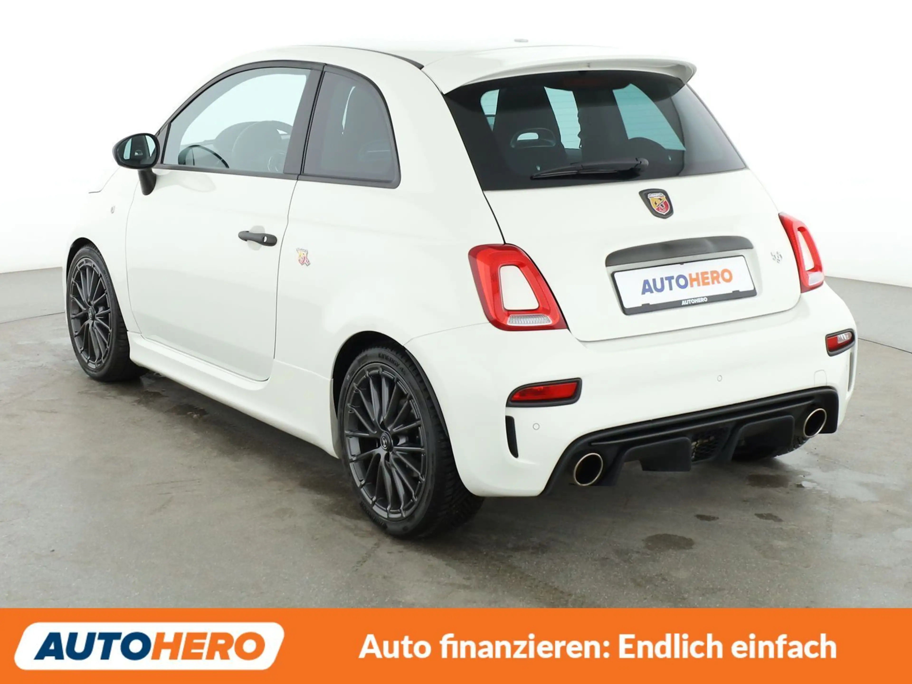 Abarth 595 1.4 Turbo*PDC*ALU*KLIMA*DAB*TOUCH* — photo 4