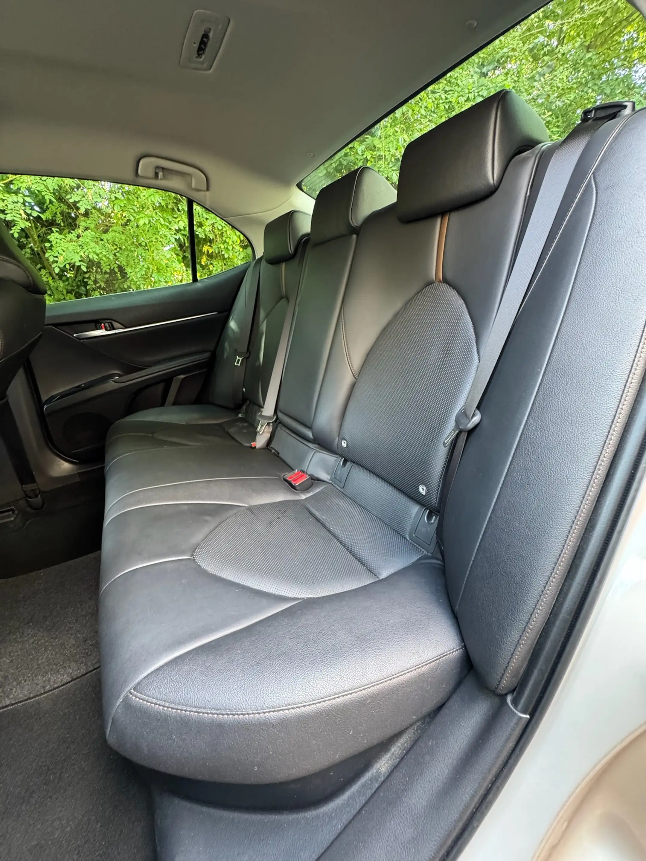 Toyota Camry Hybrid 2.5 - Sg chauffants - Cam - Keyless - Full — photo 15