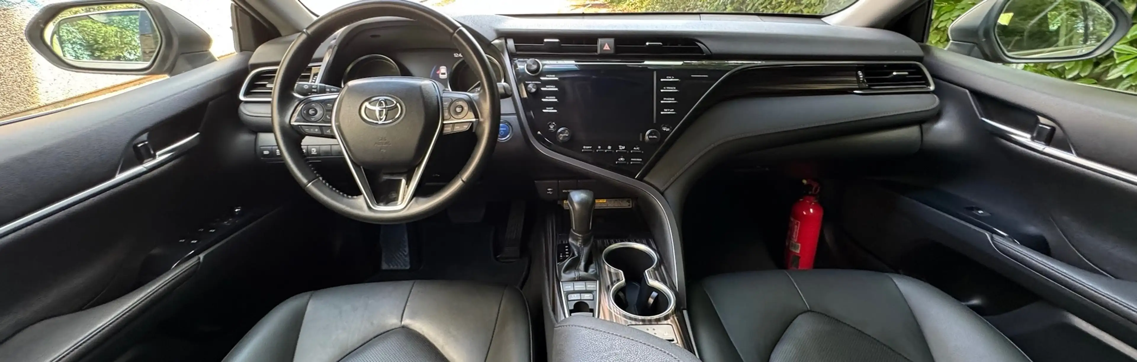 Toyota Camry Hybrid 2.5 - Sg chauffants - Cam - Keyless - Full — photo 14
