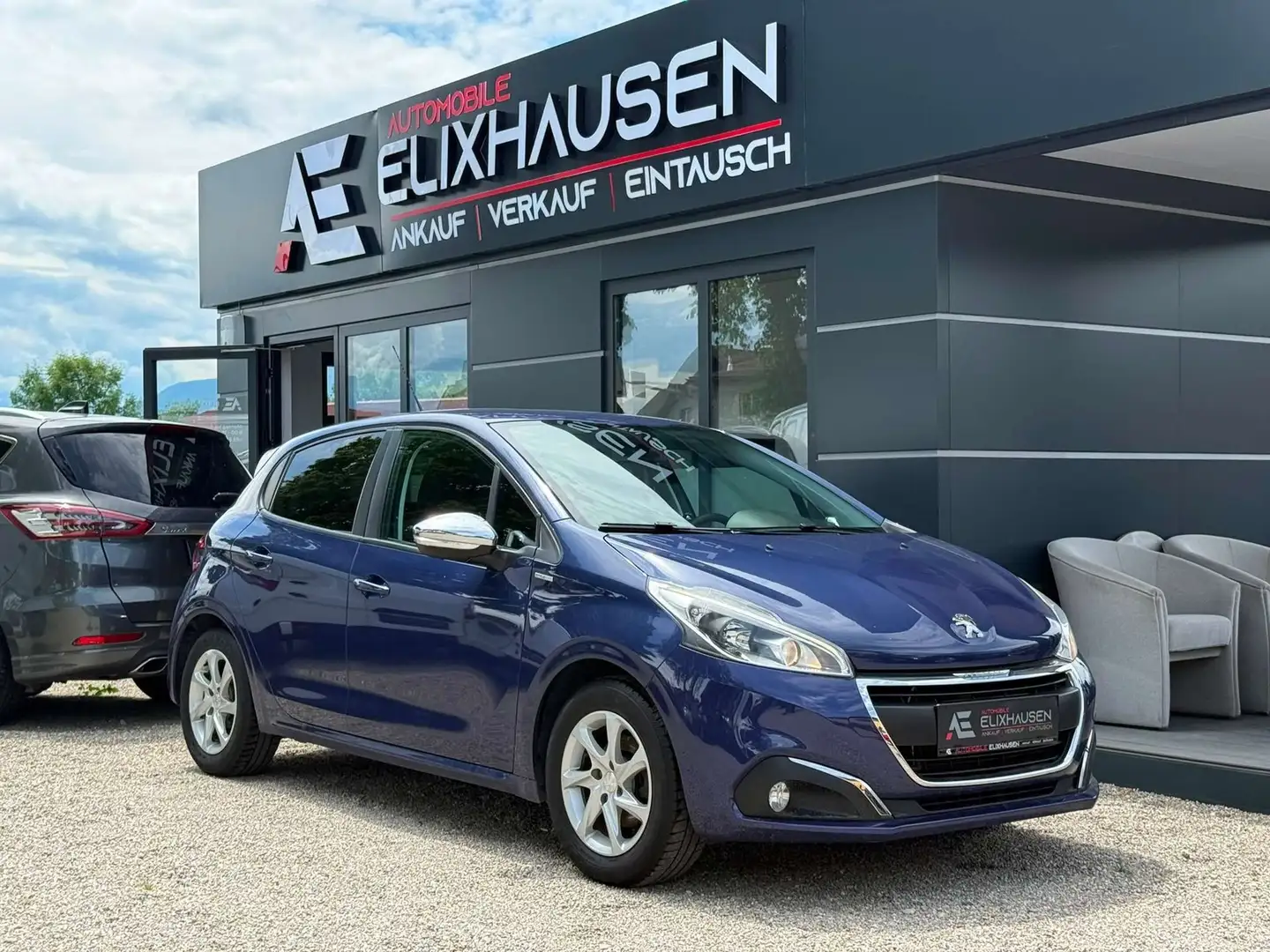 Peugeot 208 Style Blau - 1