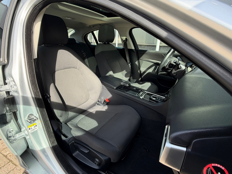 Jaguar XE 2.0 Prestige bj.2018 Autom|Camera|Navi|Nap. — photo 11