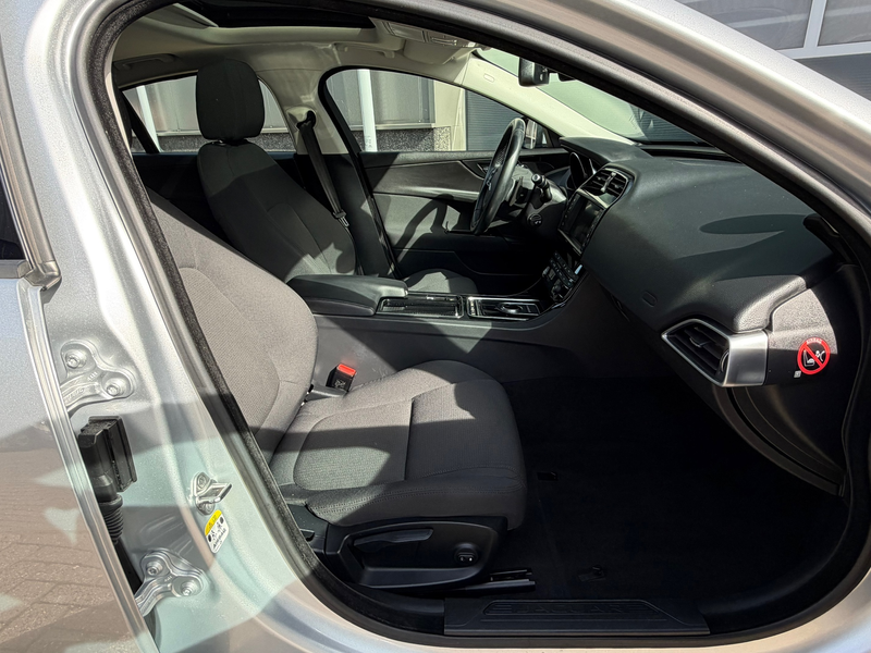 Jaguar XE 2.0 Prestige bj.2018 Autom|Camera|Navi|Nap. — photo 10