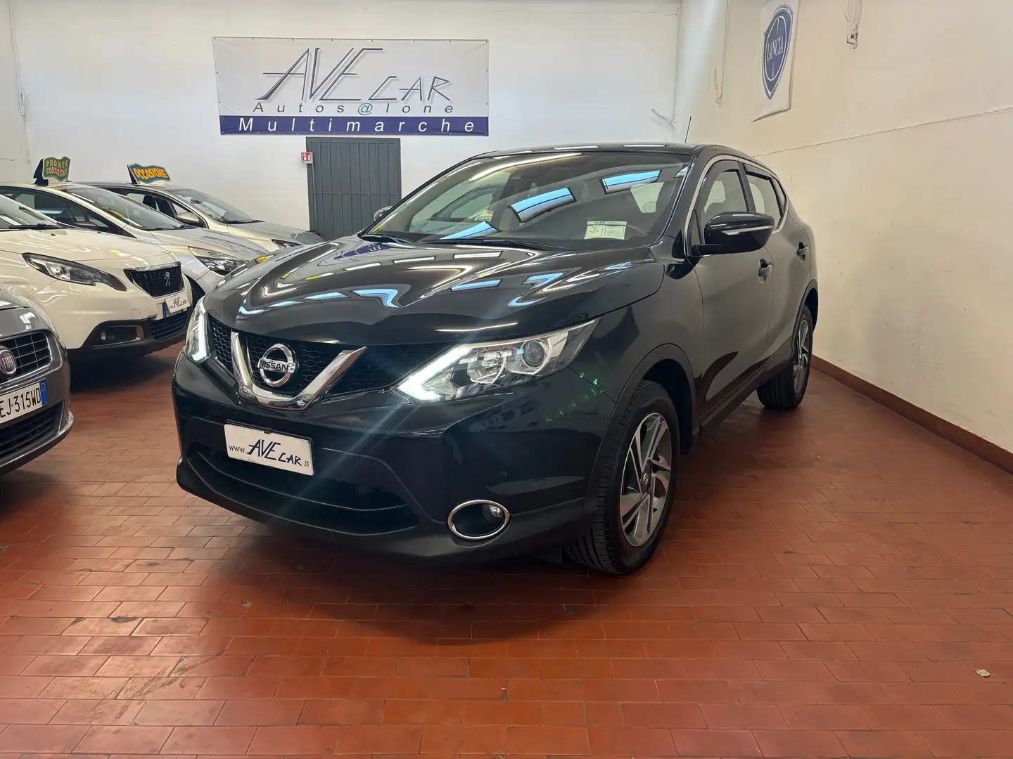Nissan Qashqai 1.5 dci Tekna 110cv 1 PROPRIETARIO OK NEOPATENTATI Nero - 1