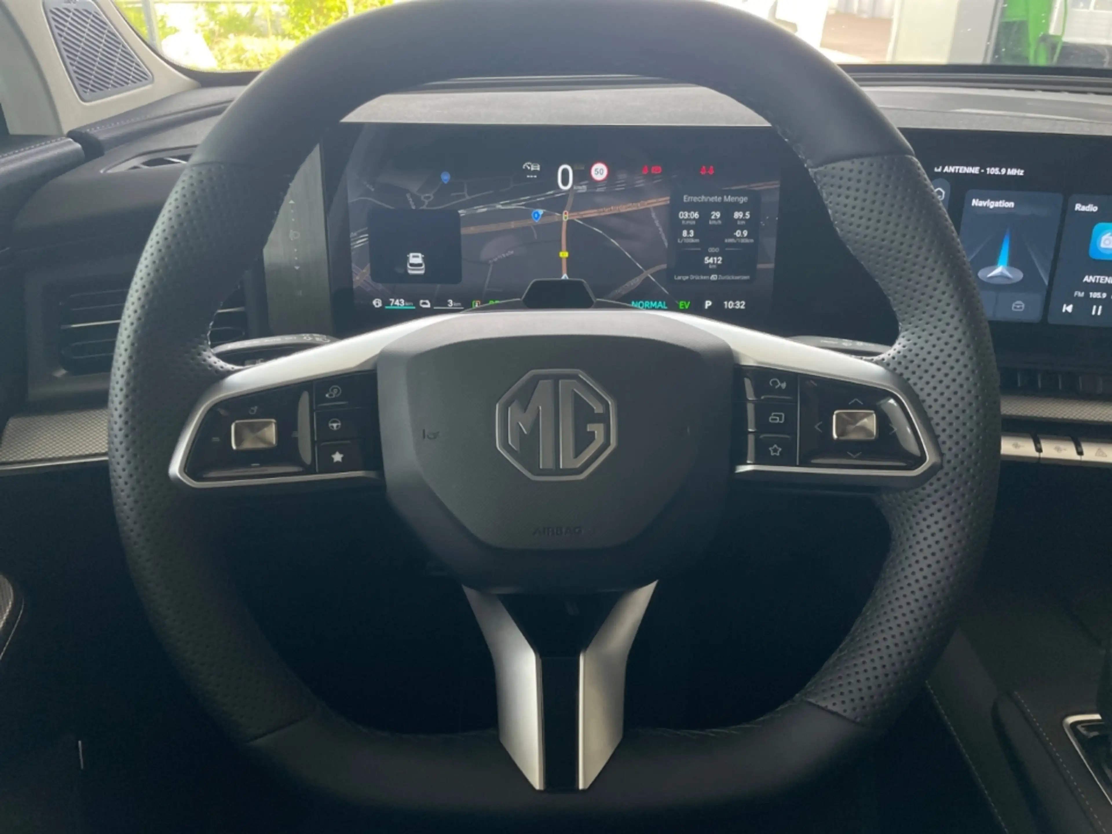 MG MGS9 Premium EU6e 7-Sitzer*360°*Carplay*SHZ**ACC*PDC* — photo 12