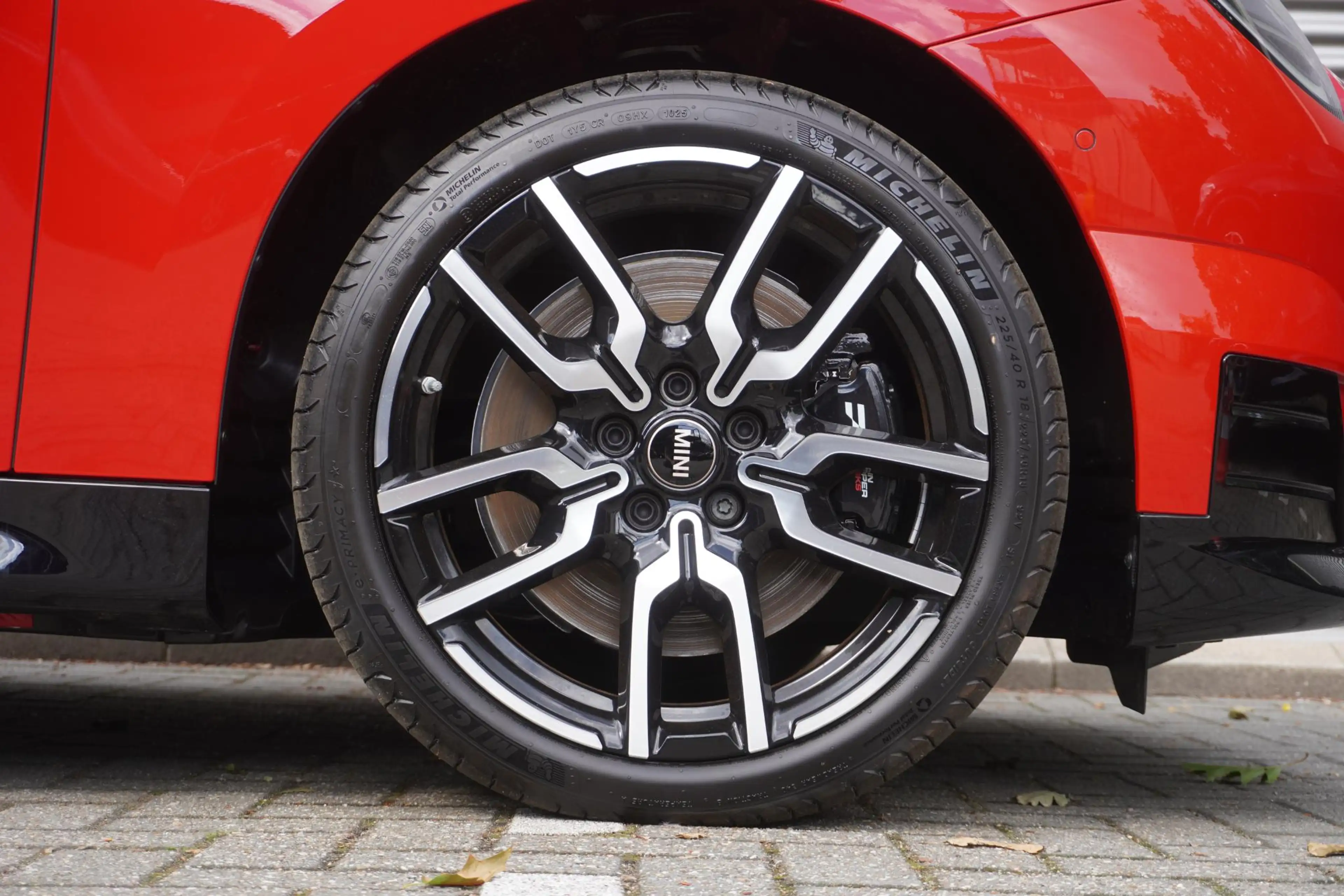 MINI Cooper E John Cooper Works Trim | Pakket L — photo 6