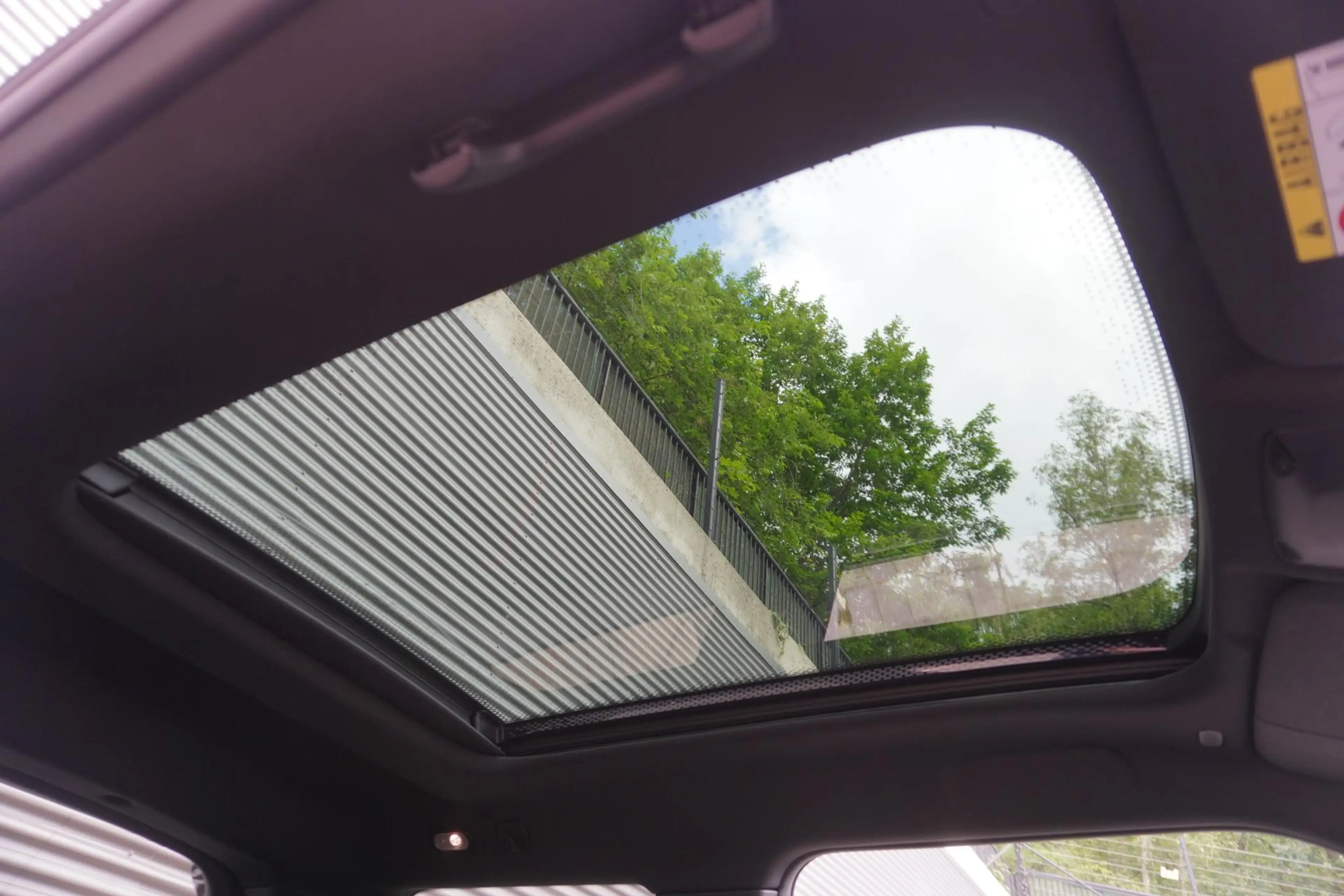 MINI Cooper E John Cooper Works Trim | Pakket L — photo 13