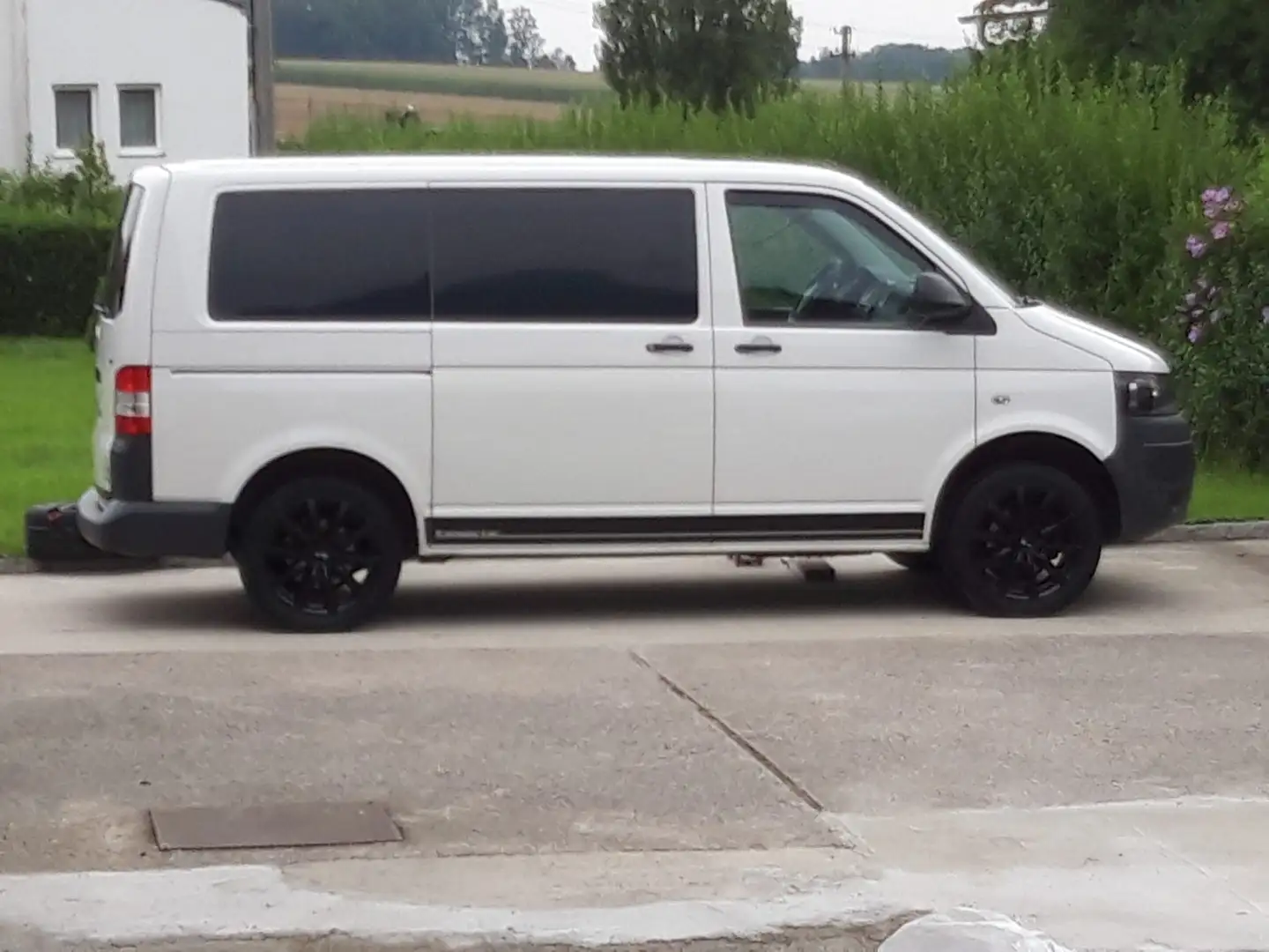 Volkswagen T5 Transporter Camper Weiß - 1