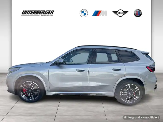 BMW X1 view 3