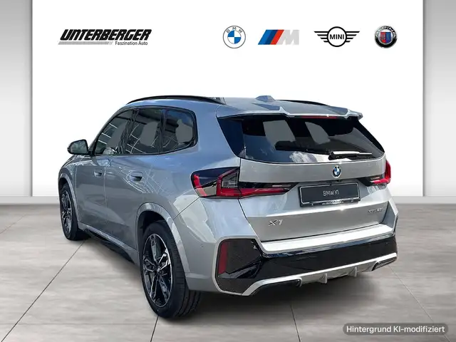BMW X1 view 4