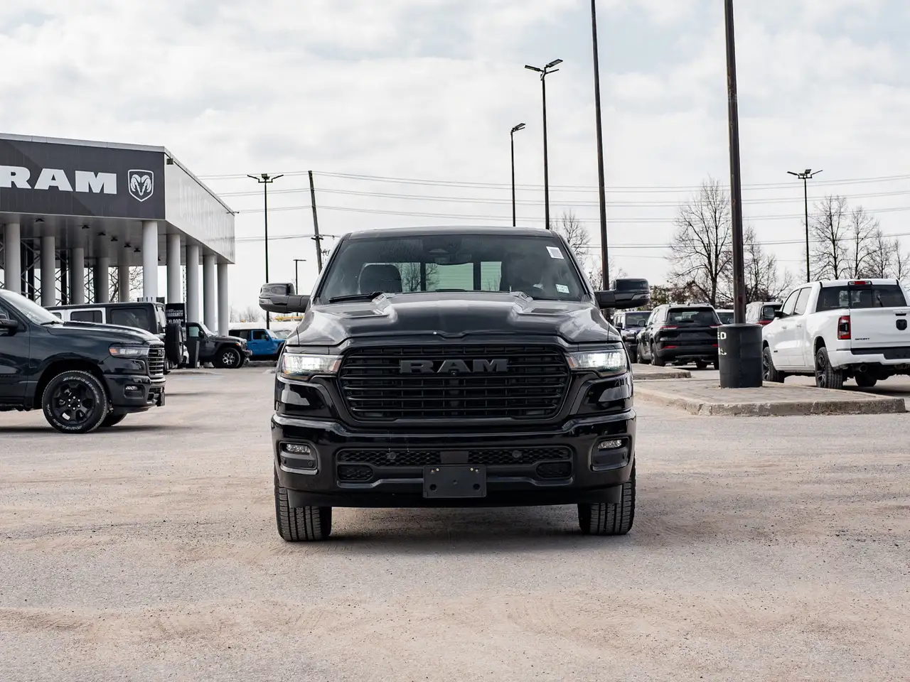 RAM 1500 снимка RAM 1500