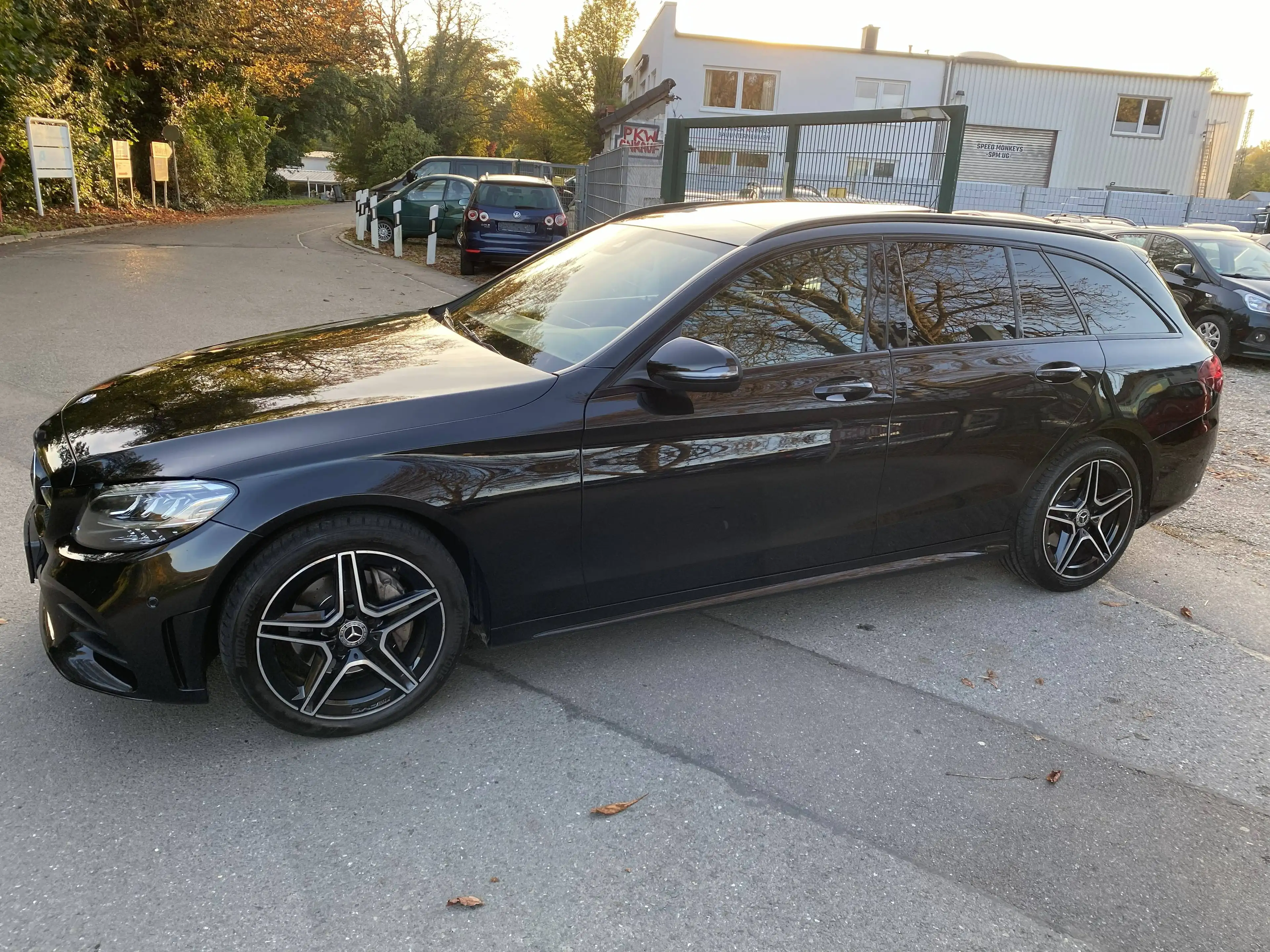 Mercedes-Benz C 220 C 220 d 4Matic  AMG line *Top Zustand* — photo 3