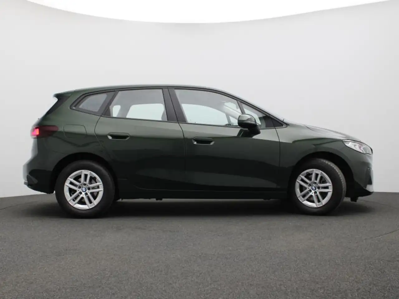BMW 218 Active Tourer, миниатюра 3