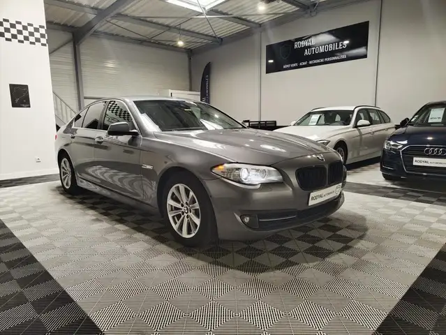 BMW Autres (F10) Berline 530d xDrive 3.0 d DPF 24V 258 cv Boîte auto LUXURY