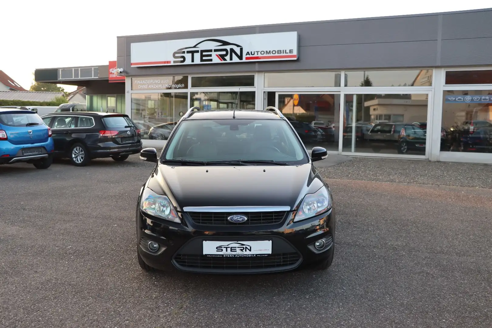 Ford Focus Turnier Style + l 2.HAND l TÜV 04.2027 l Nero - 2