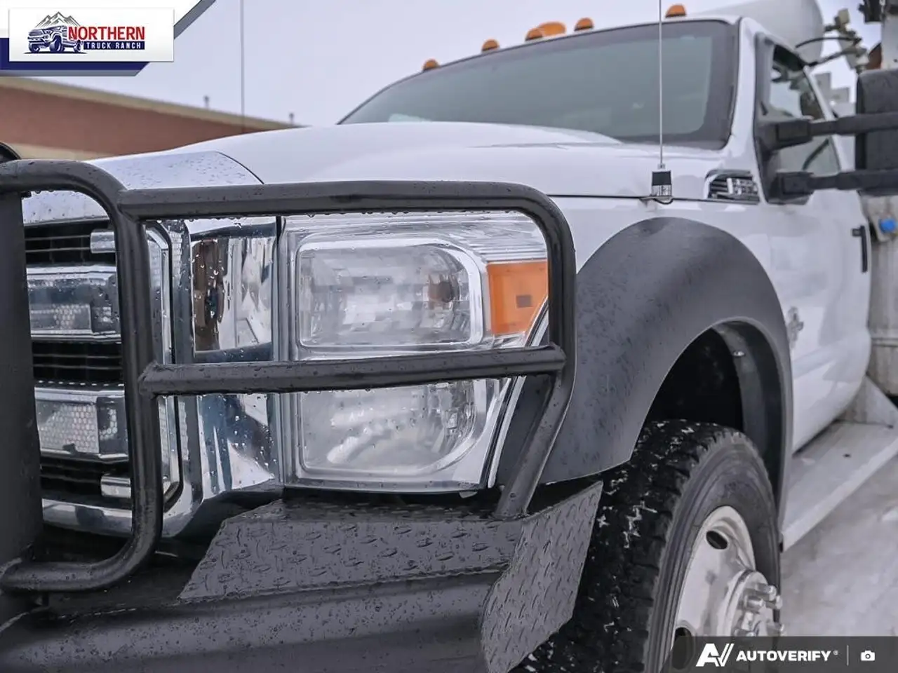 Ford F-550 Super Duty снимка Ford F-550 Super Duty