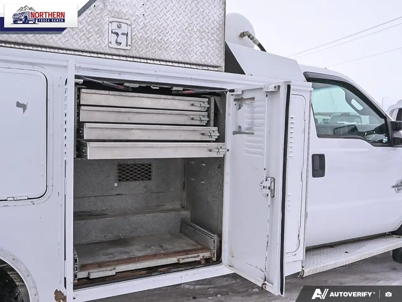 Ford F-550 Super Duty снимка Ford F-550 Super Duty