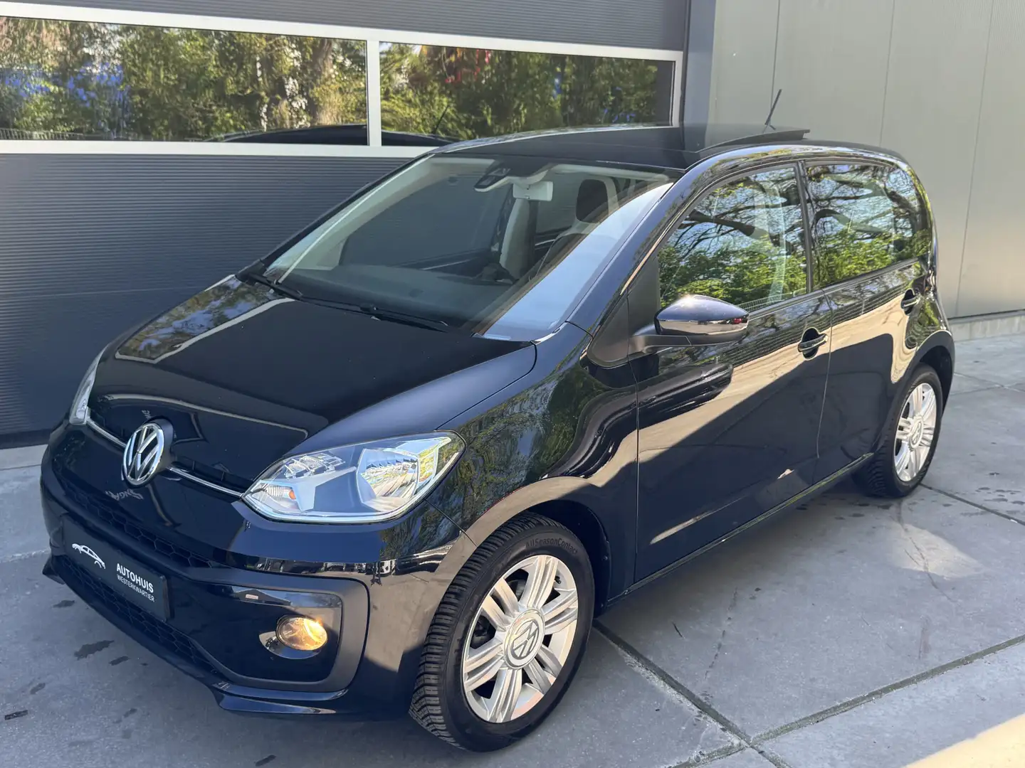 Volkswagen up! 1.0 BMT 60pk high up! Panoramadak Climate Control Noir - 1