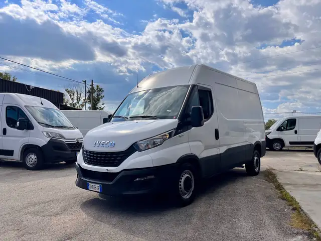 Iveco Daily 35-120 V 3520 H2 FP – VII SERIE 2.3 DIESEL 116 CV - FURGONE