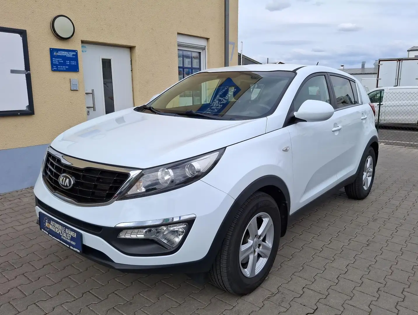 Kia Sportage Vision SHZ v+h AHK Tempomat 16"LM, 8-fach 1.6 G... Blanc - 1