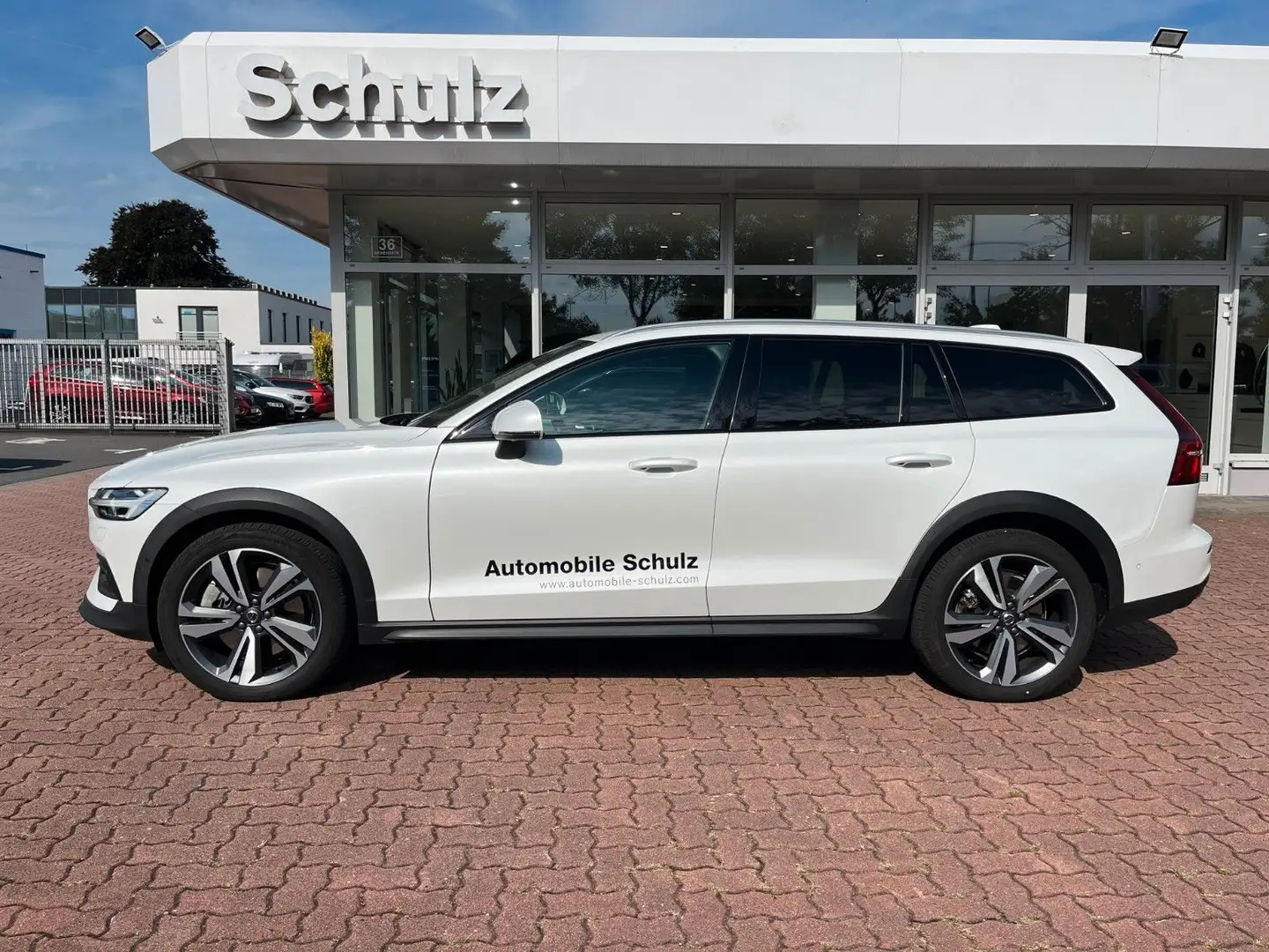Volvo V60 Cross Country B5 AWD Ultimate Auto Blanc - 1