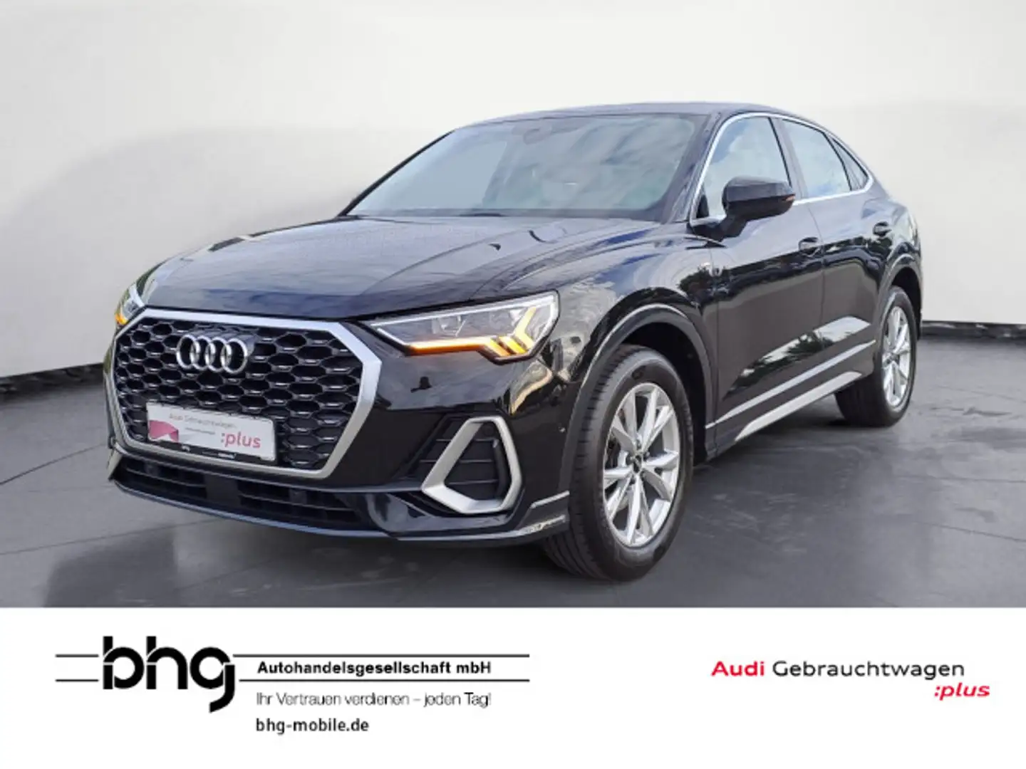 Audi Q3 35 TFSI S-tronic S-Line AHK ACC LED Schwarz - 1