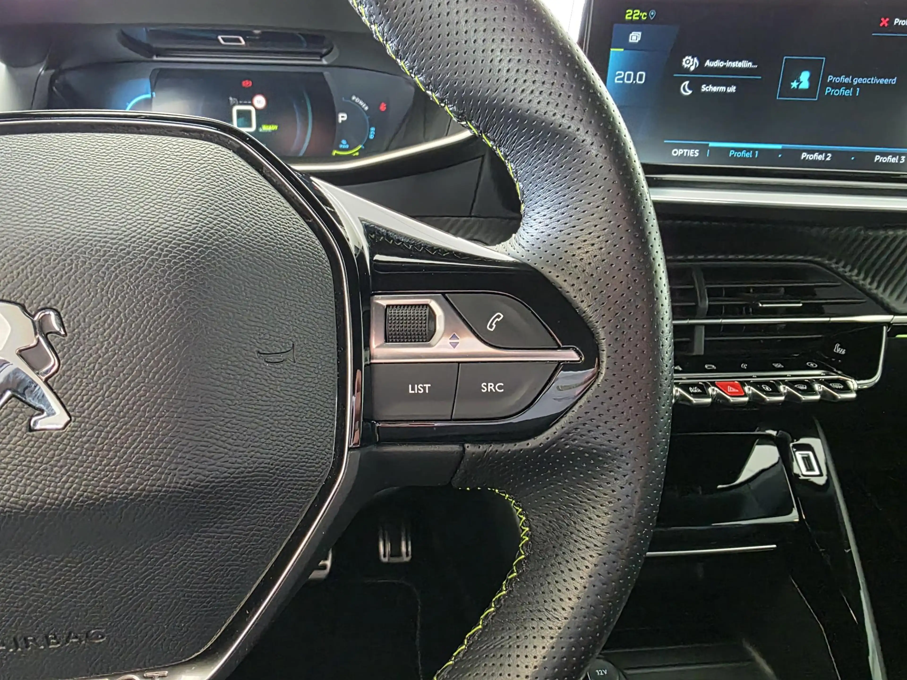 Peugeot e-2008 EV GT 50 kWh | NL-Auto | Stoelverwarming | Apple C — photo 14
