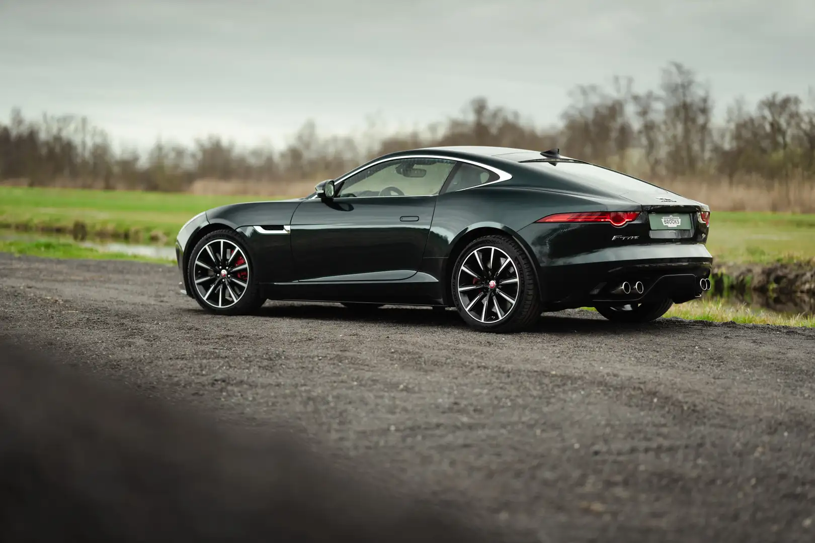 Jaguar F-Type 5.0 V8 R Coupé Groen - 2
