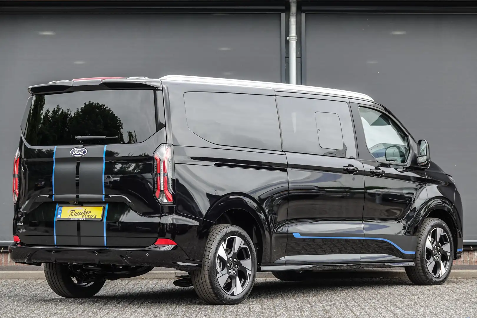 Ford Tourneo Custom L2H1 2.5 PHEV 233Pk Aut. | Sport | Plug In Hybrid Noir - 2