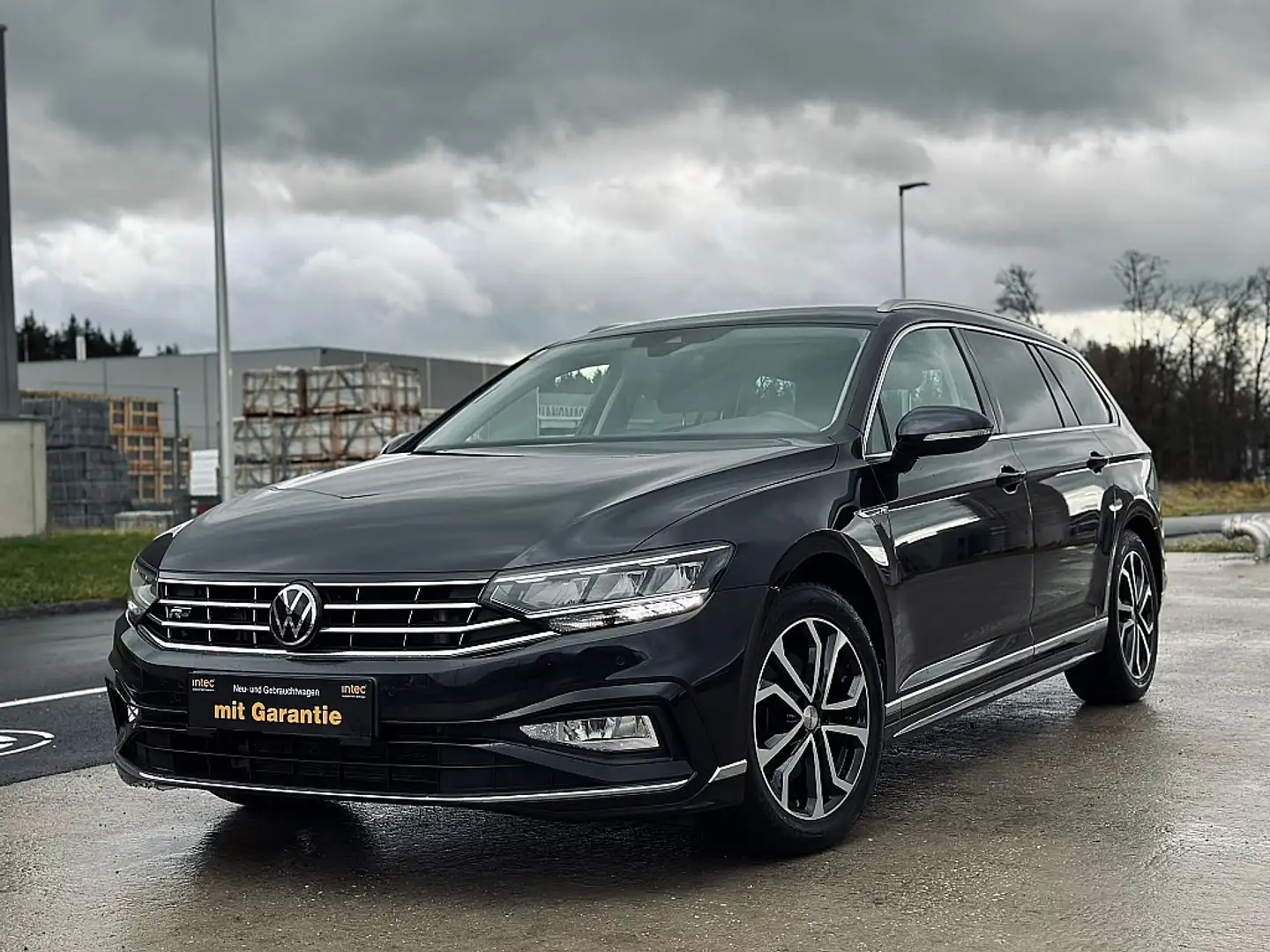 Volkswagen Passat Variant R-Line TDI DSG Noir - 2
