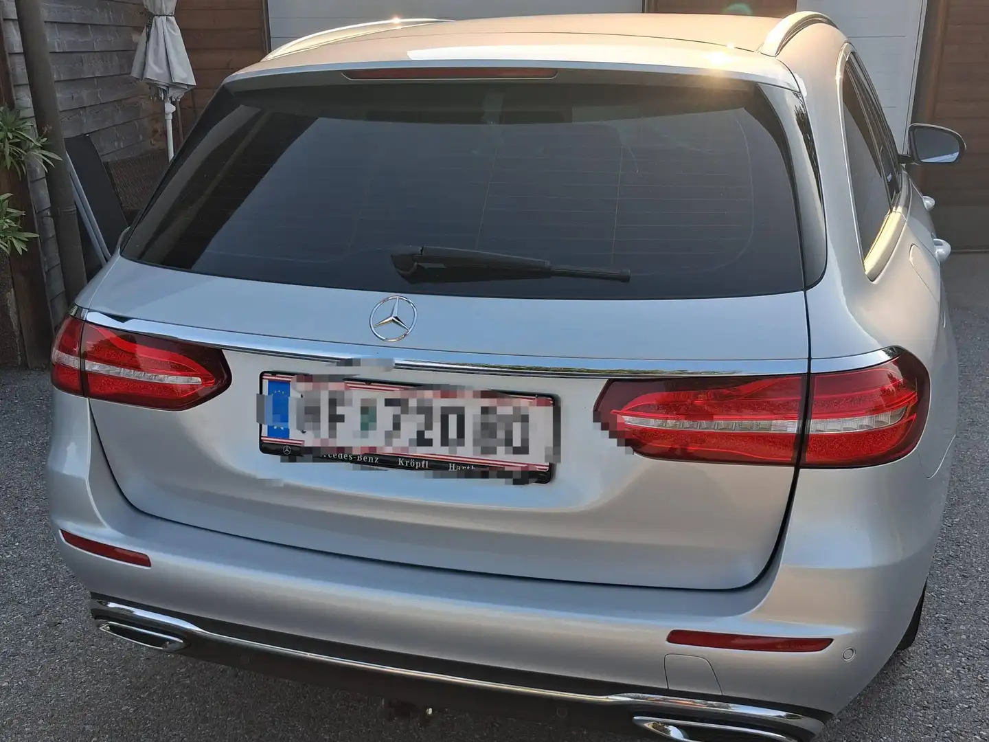 Mercedes-Benz E 220 E 220 d T Avantgarde Aut. Avantgarde Silber - 1