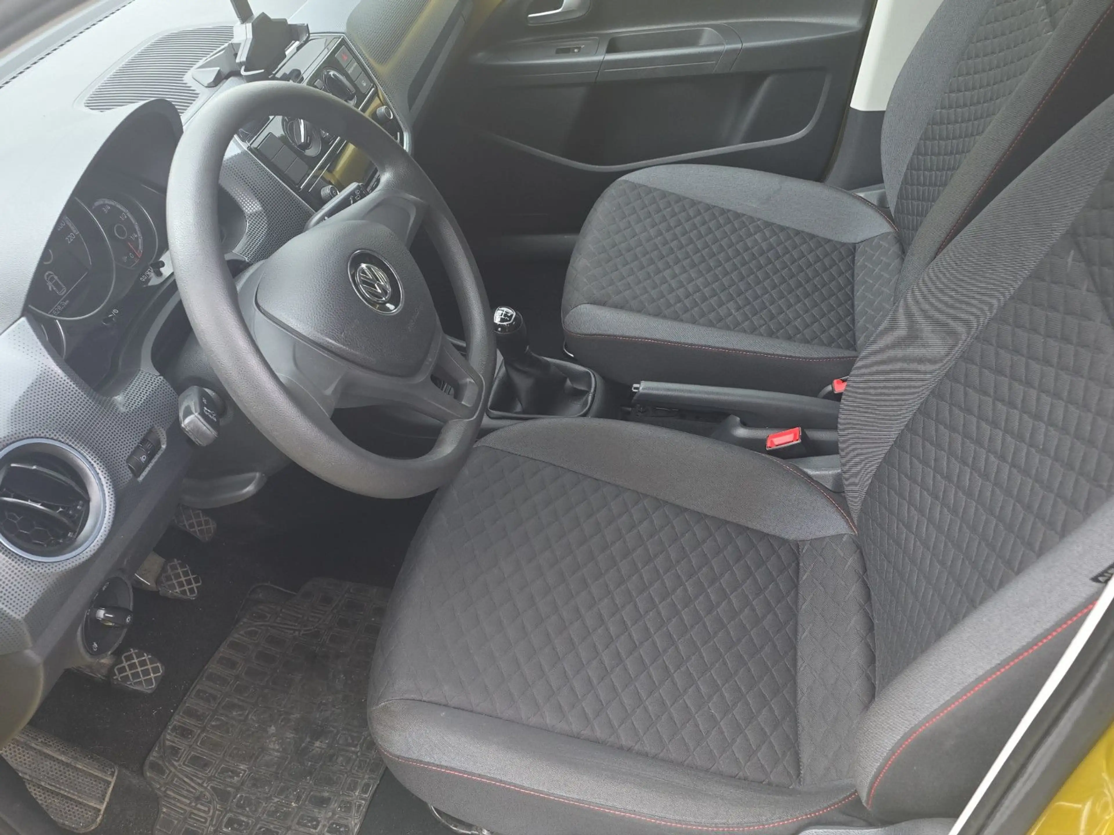 Volkswagen up! UP! Alufelgen 1. Hand Scheckheft MwSt wenig KM — photo 8