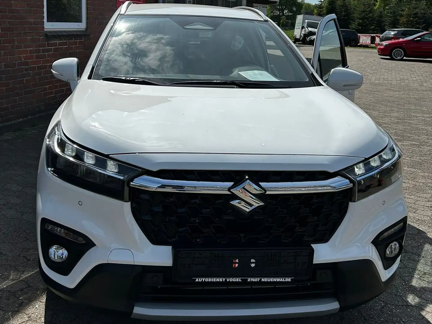 Suzuki SX4 S-Cross Club Білий - 2