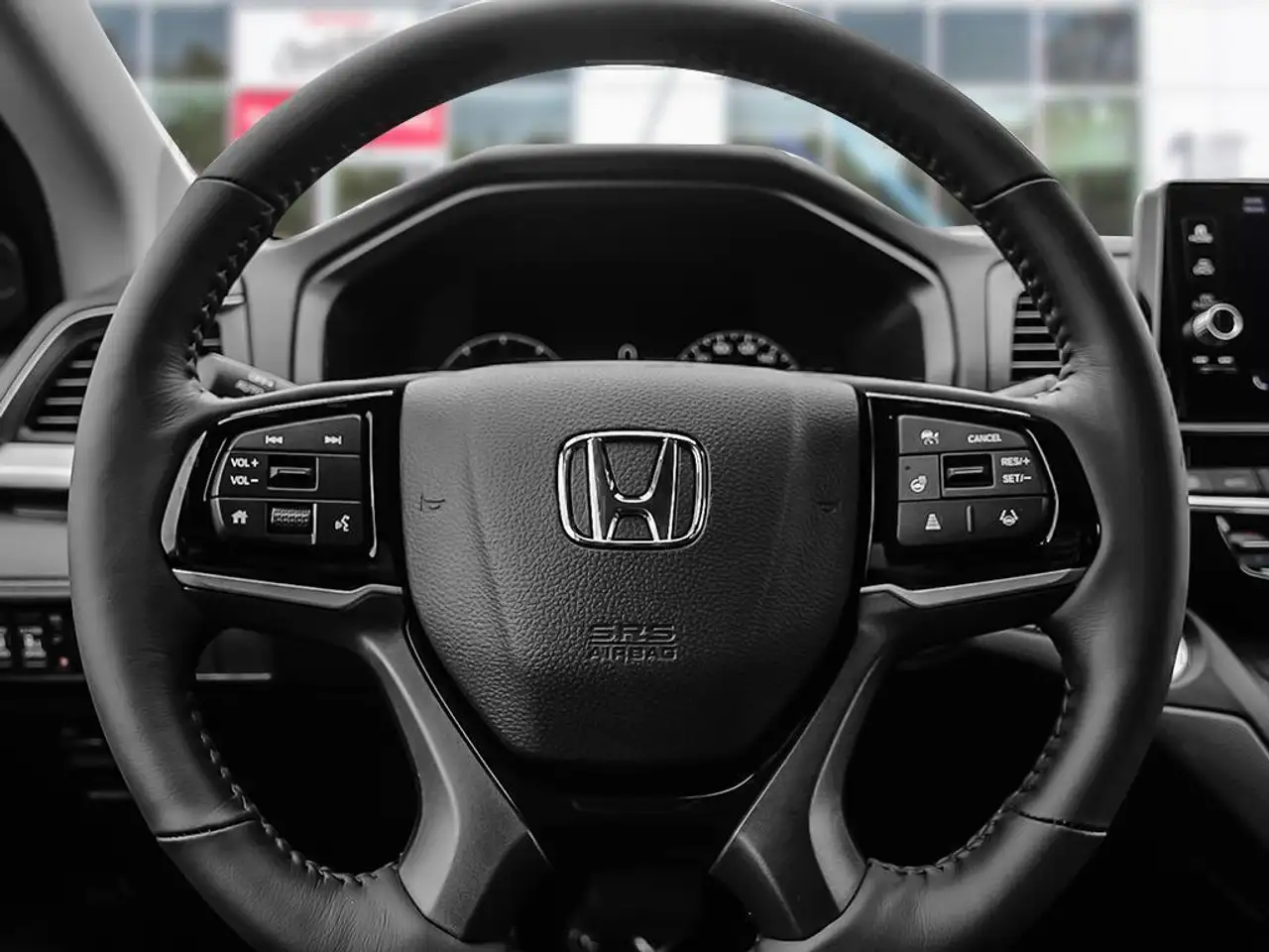 Honda Odyssey снимка Honda Odyssey