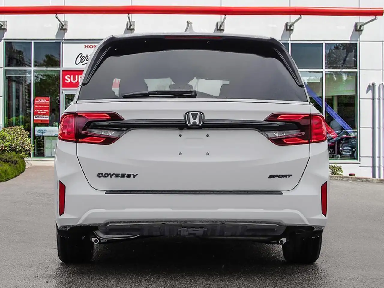 Honda Odyssey снимка Honda Odyssey