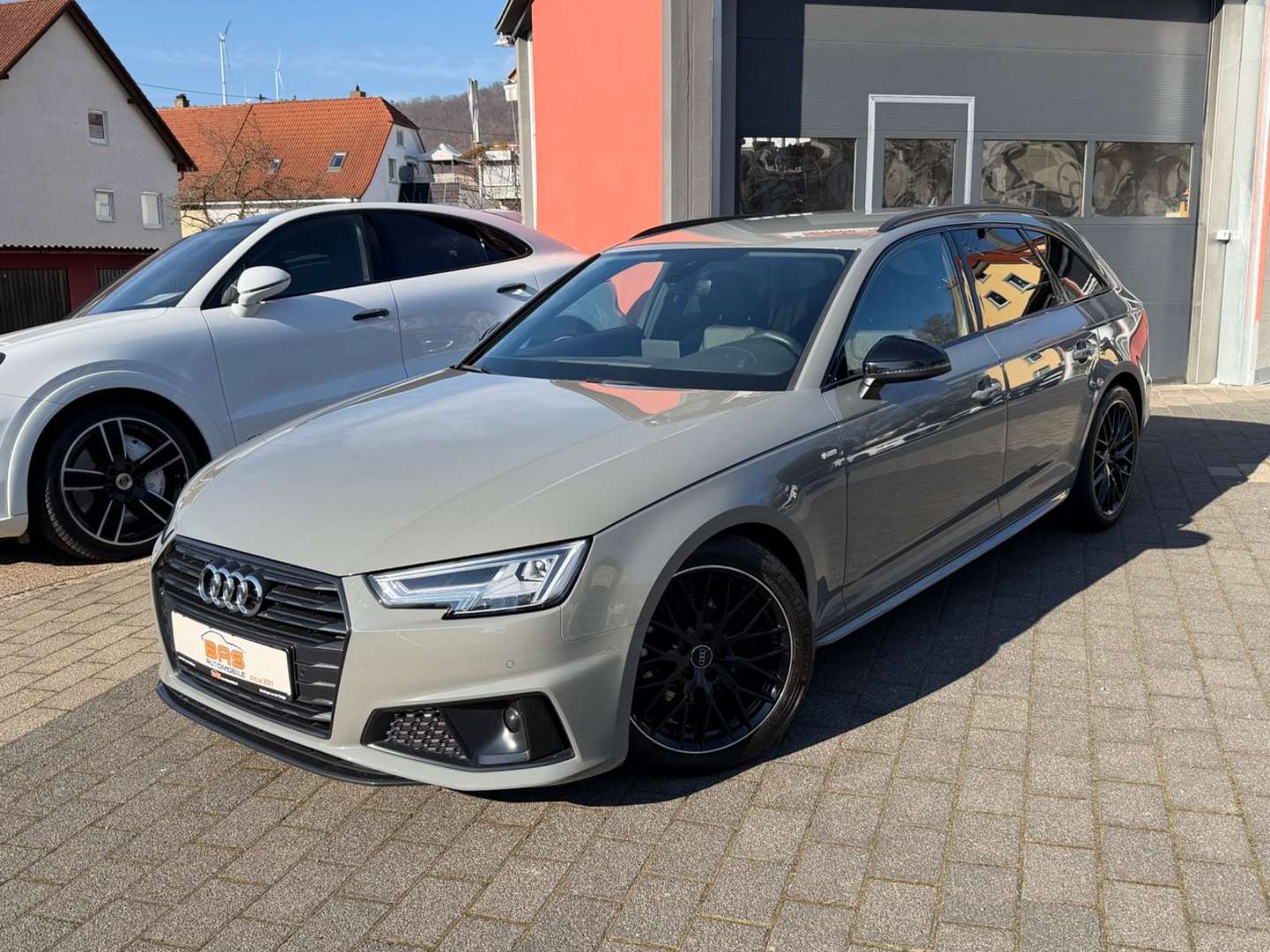 Audi A4 S Line Avant 35 TFSI -  - Joinsteer - #2