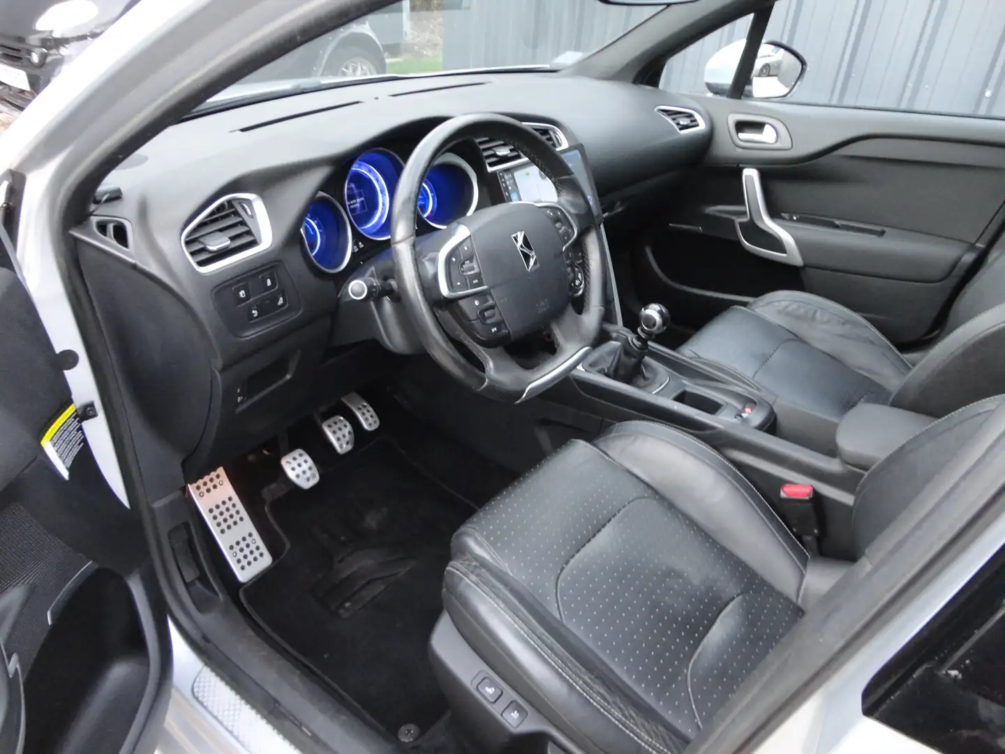 Citroen DS4 2.0 HDI160 FAP SPORT CHIC Gris - 2