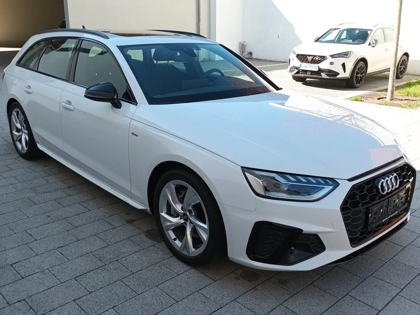 Audi A4 40 TDI S line 240Kmh Pano OptikPa Kamera Apple ACC Weiß - 1