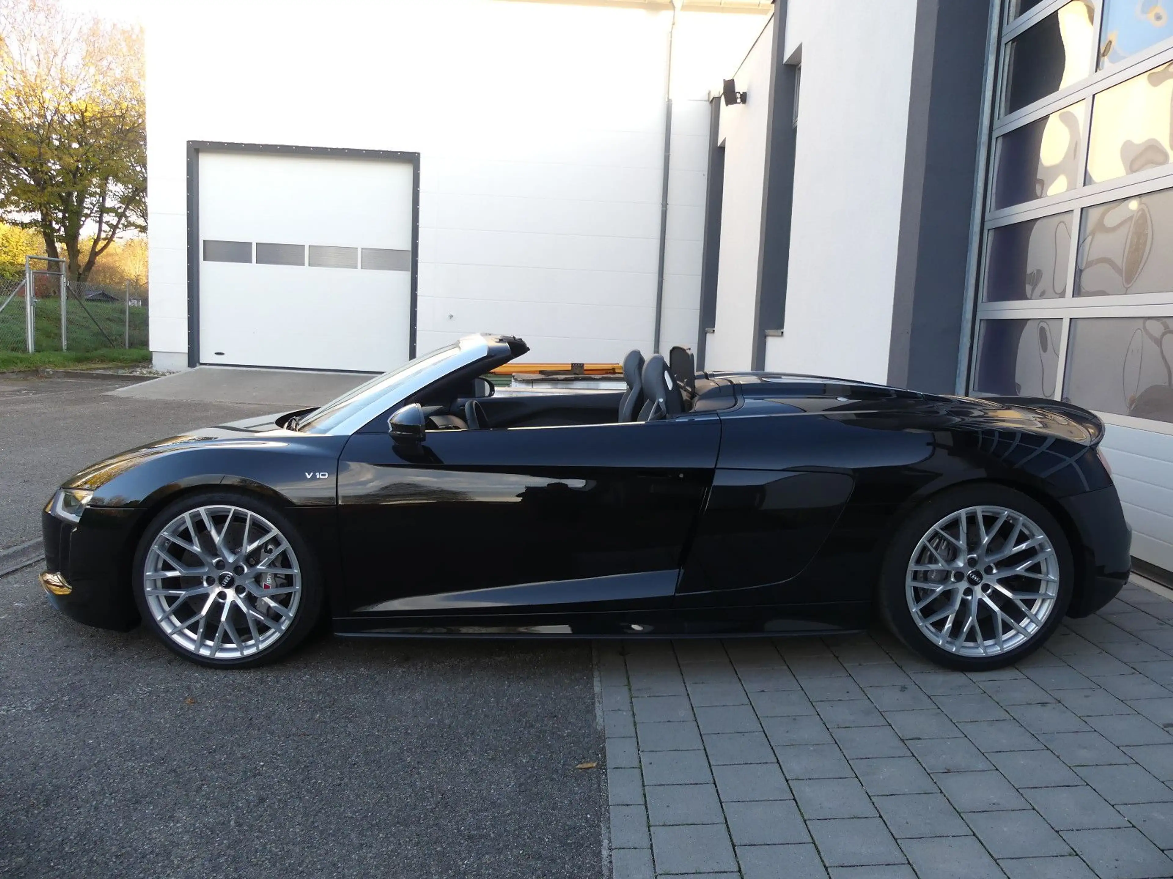 Audi R8 Spyder 5.2 FSI Plus quattro Keramik/B&O/Laser — photo 4