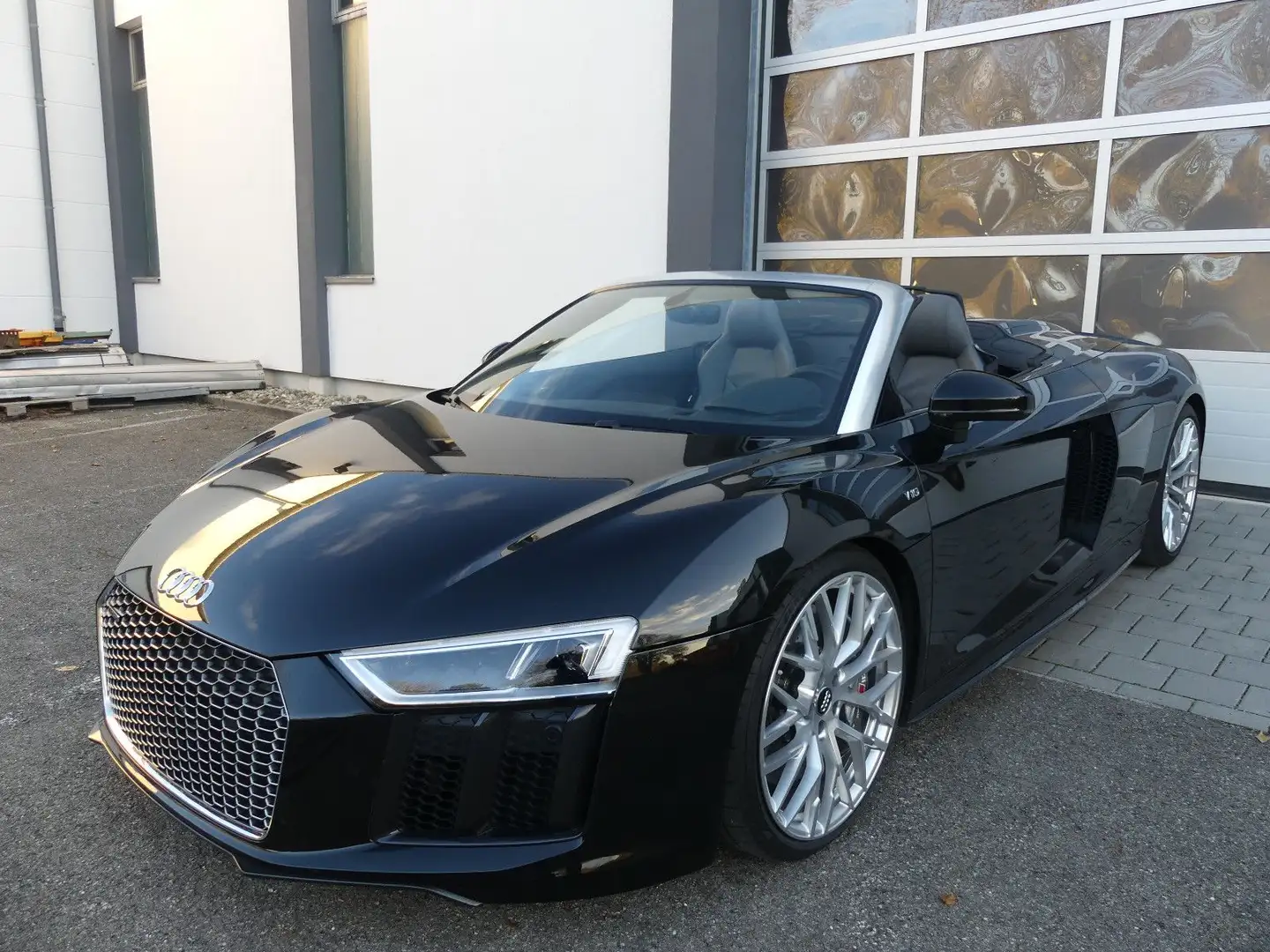 Audi R8 Spyder 5.2 FSI Plus quattro Keramik/B&O/Laser Schwarz - 1