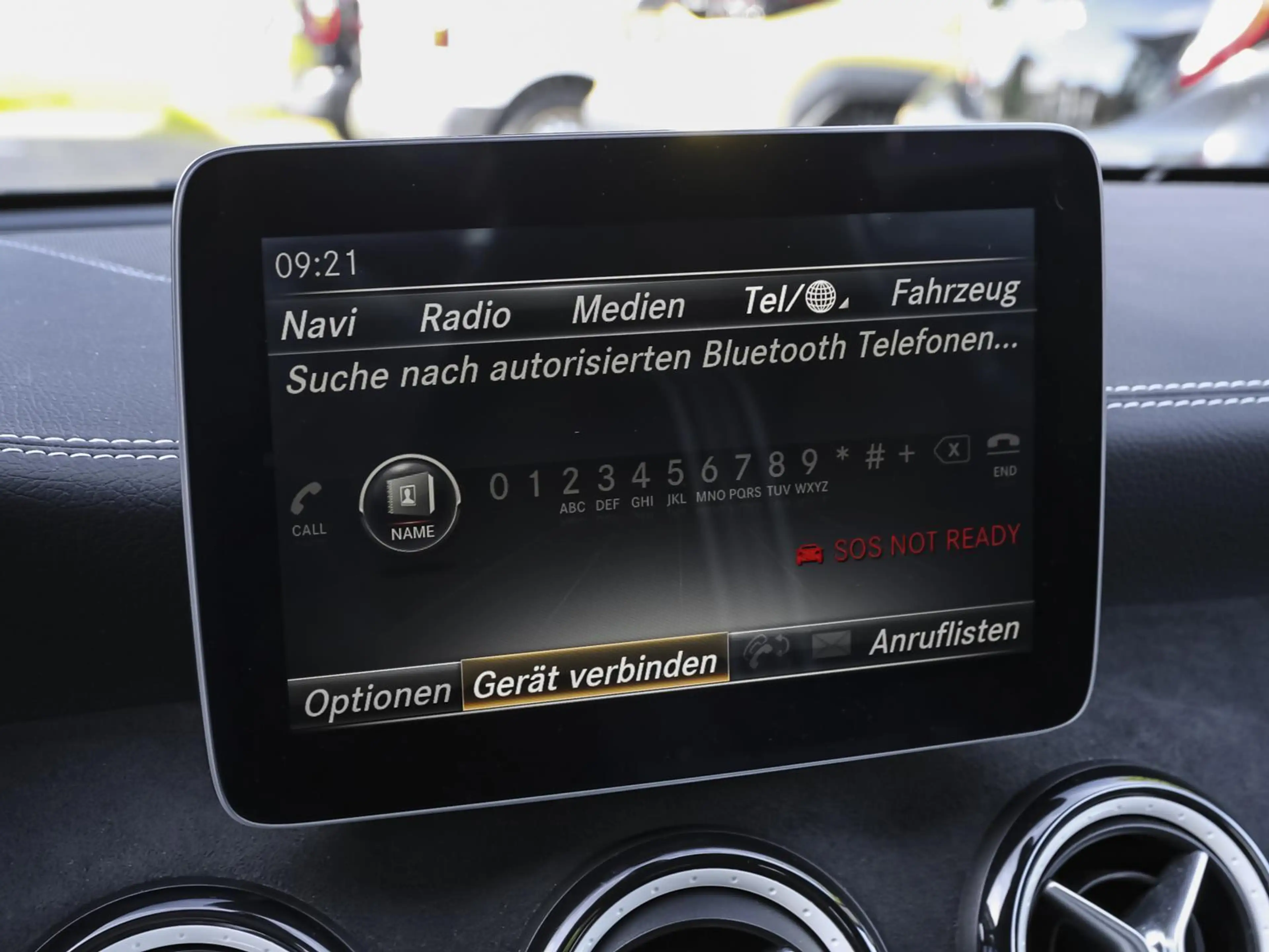 Mercedes-Benz A 200 AMG Line NAVI SHZ PDC 8-fach bereift — photo 12