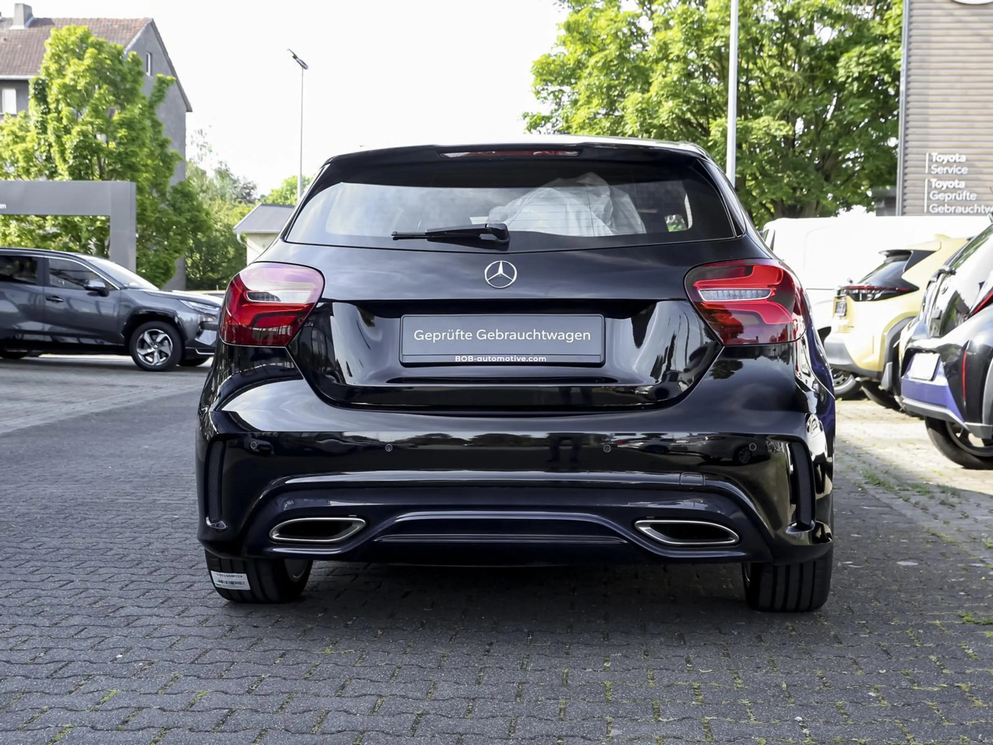 Mercedes-Benz A 200 AMG Line NAVI SHZ PDC 8-fach bereift — photo 5