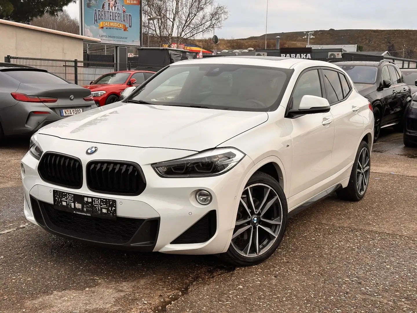 BMW X2 18 i M Sport/Leder/Panor/LED/1Hand Blanc - 1