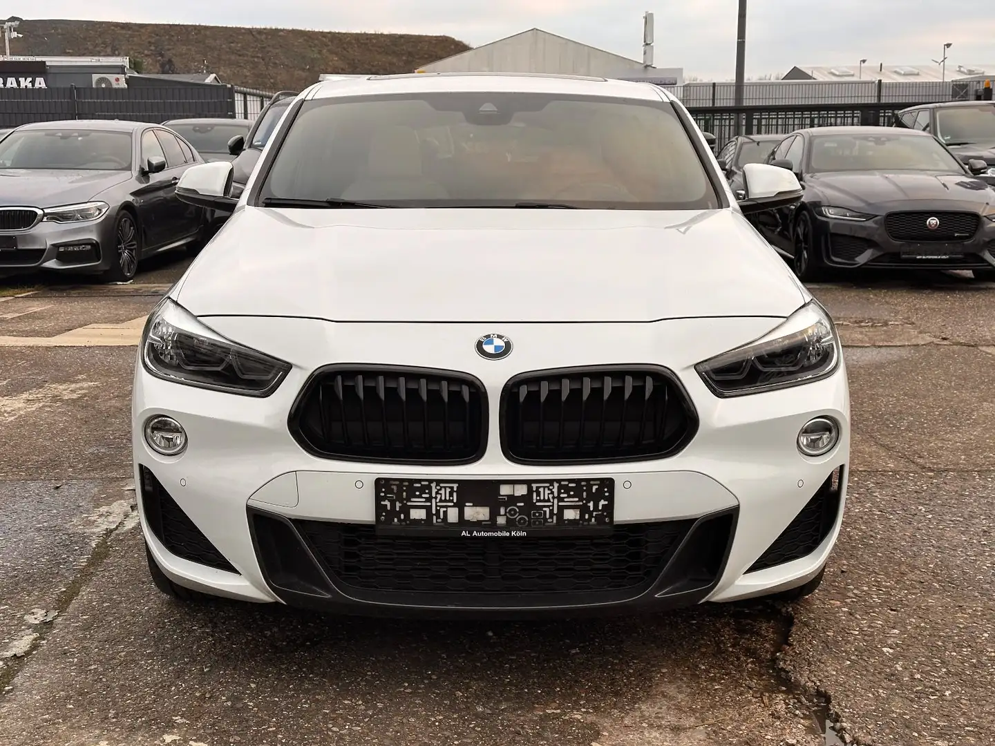 BMW X2 18 i M Sport/Leder/Panor/LED/1Hand Blanc - 2