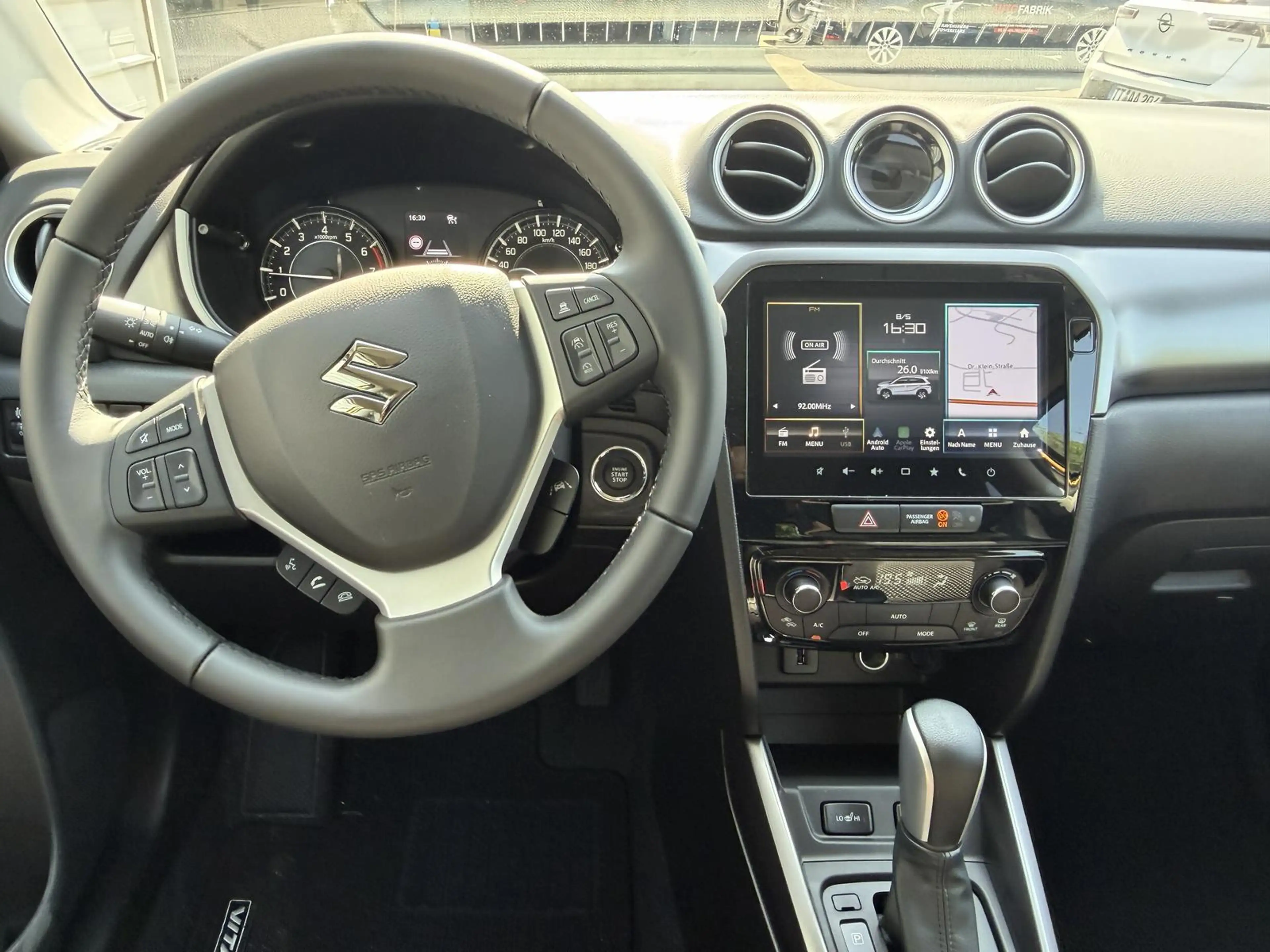 Suzuki Vitara GL+ Comfort 1.4 MHEV AT Android Auto*Navi*SHZ*A... — photo 8