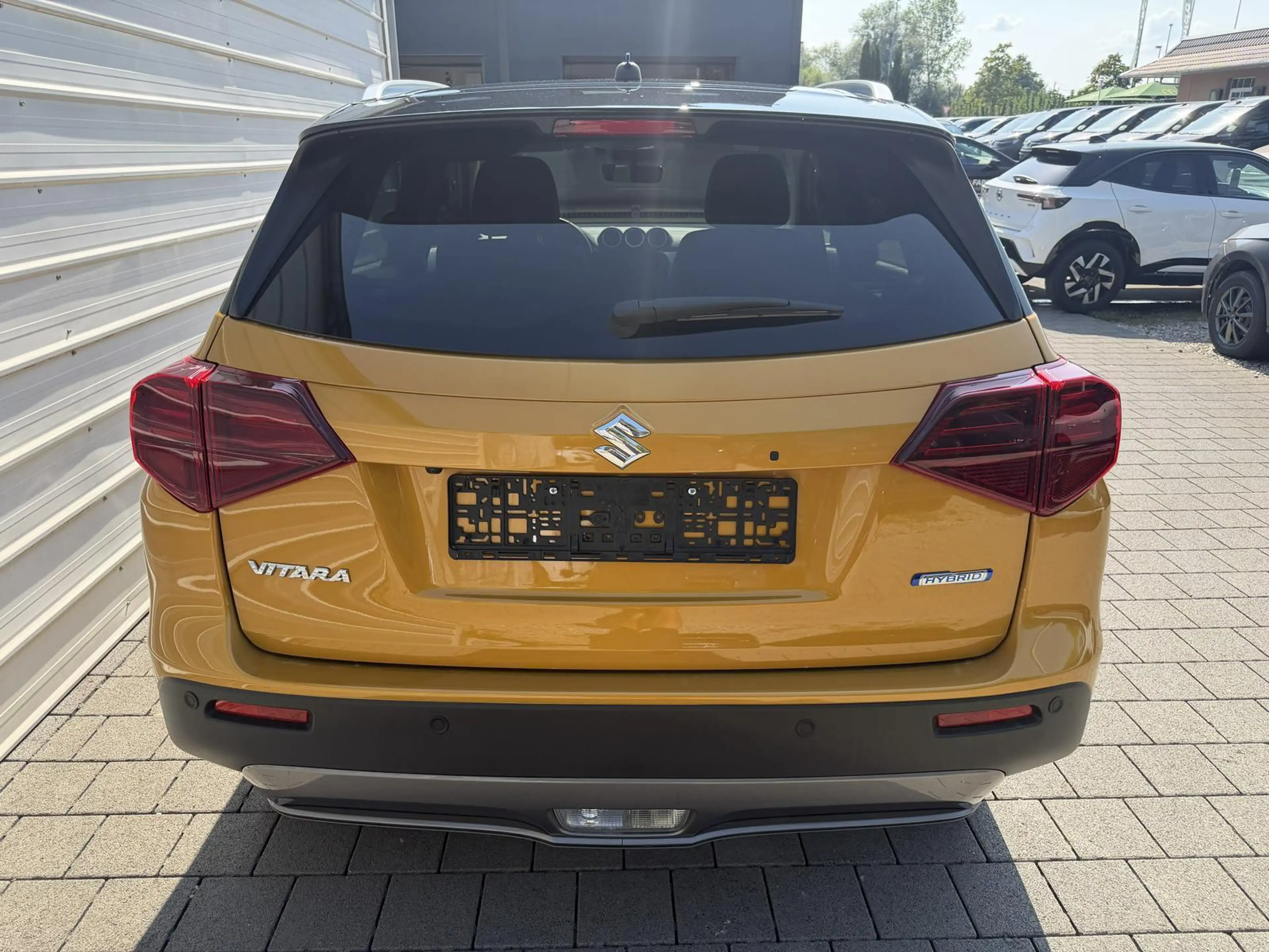 Suzuki Vitara GL+ Comfort 1.4 MHEV AT Android Auto*Navi*SHZ*A... — photo 4