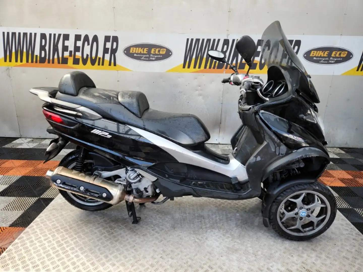 Piaggio MP3 500 Noir - 1