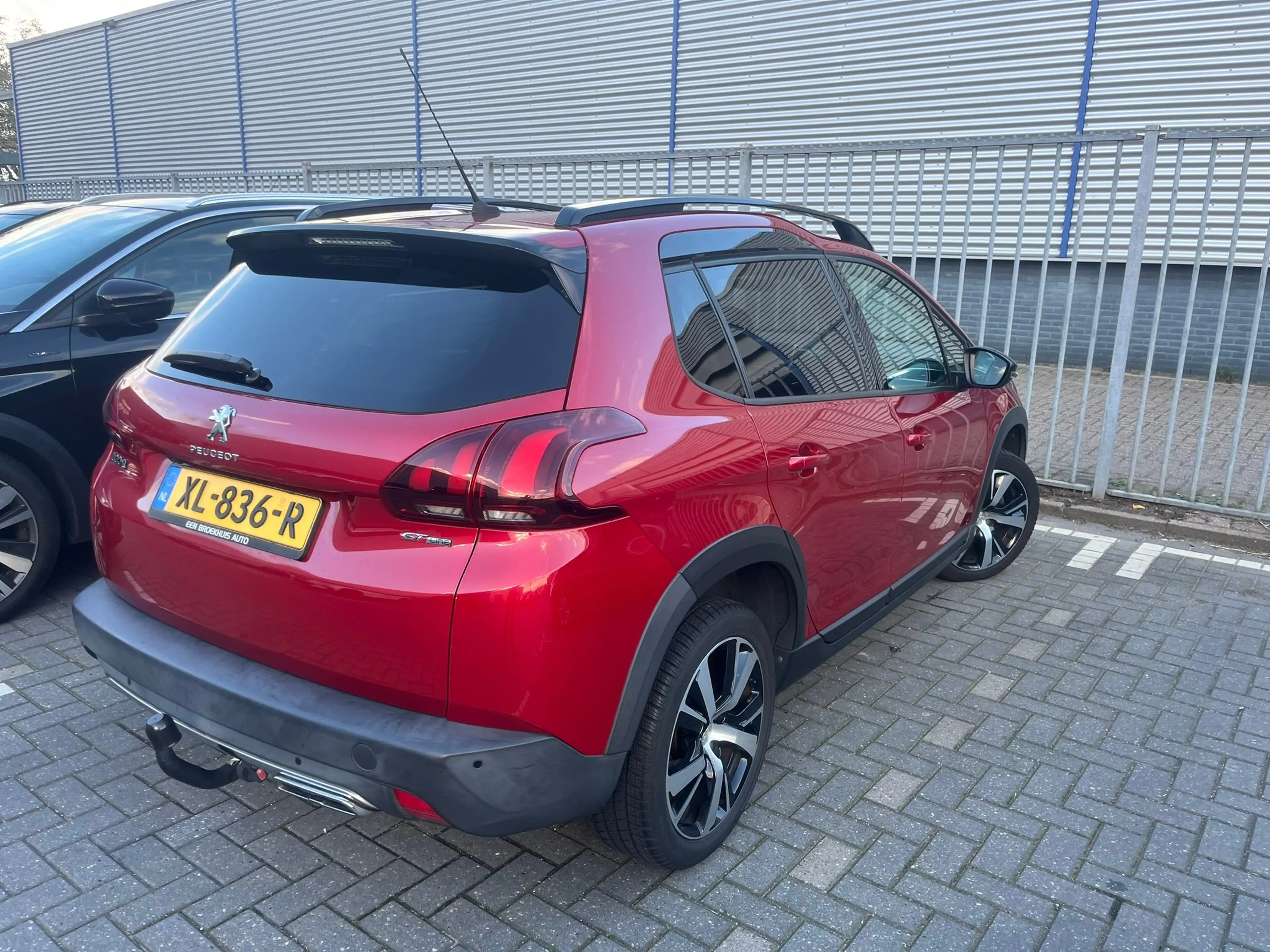 Peugeot 2008 1.2 PureTech GT-Line Panoramadak | Half leder| Cru — photo 2