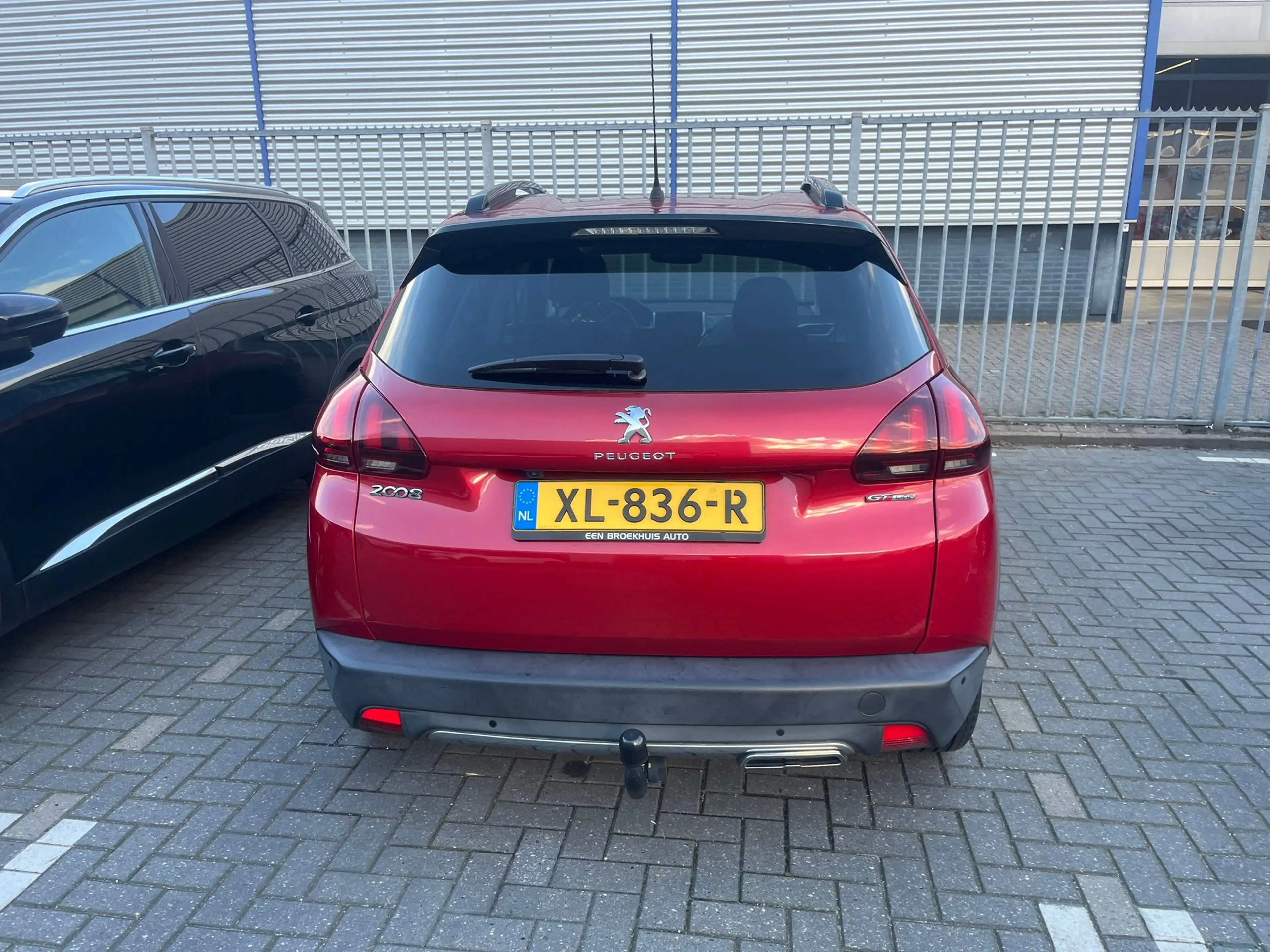 Peugeot 2008 1.2 PureTech GT-Line Panoramadak | Half leder| Cru — photo 3
