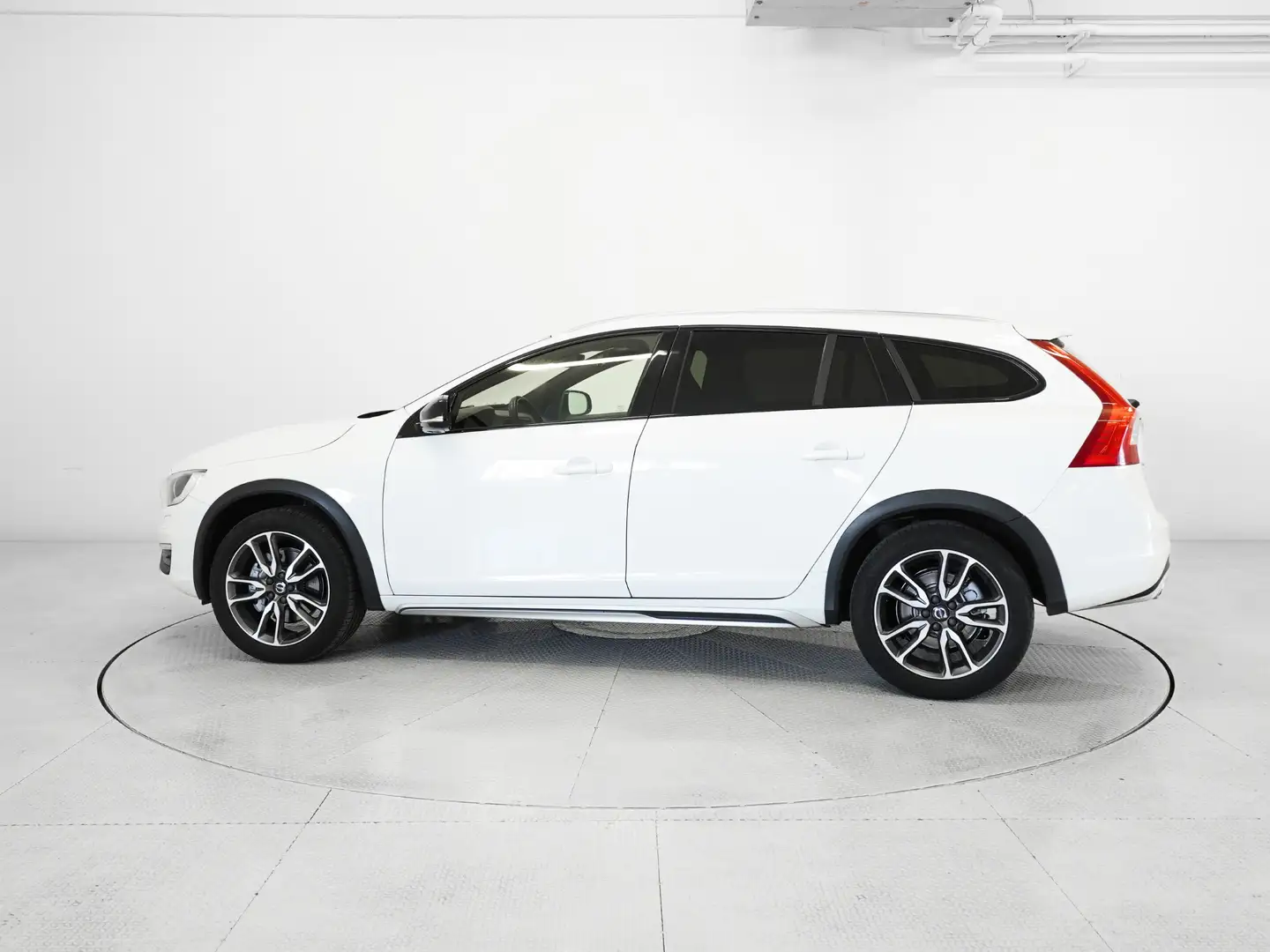 Volvo V60 Cross Country D4 Geartronic Pro Blanco - 2